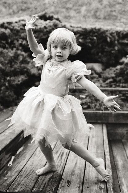 dancing girl photo by Portland photographer Linnea Osterberg