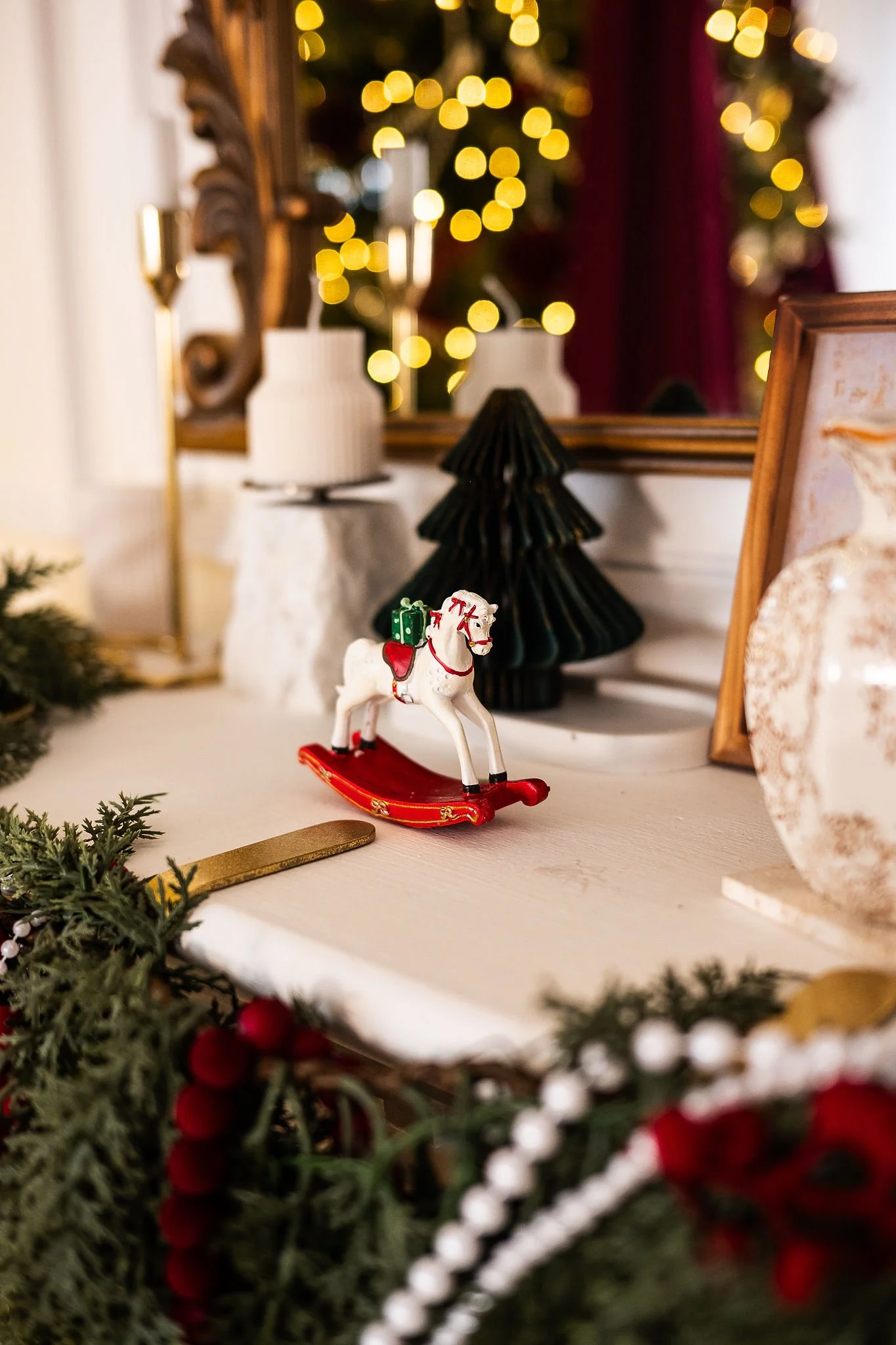 TheVisualsStudio_HolidayMockups_SSP-1545.jpg
