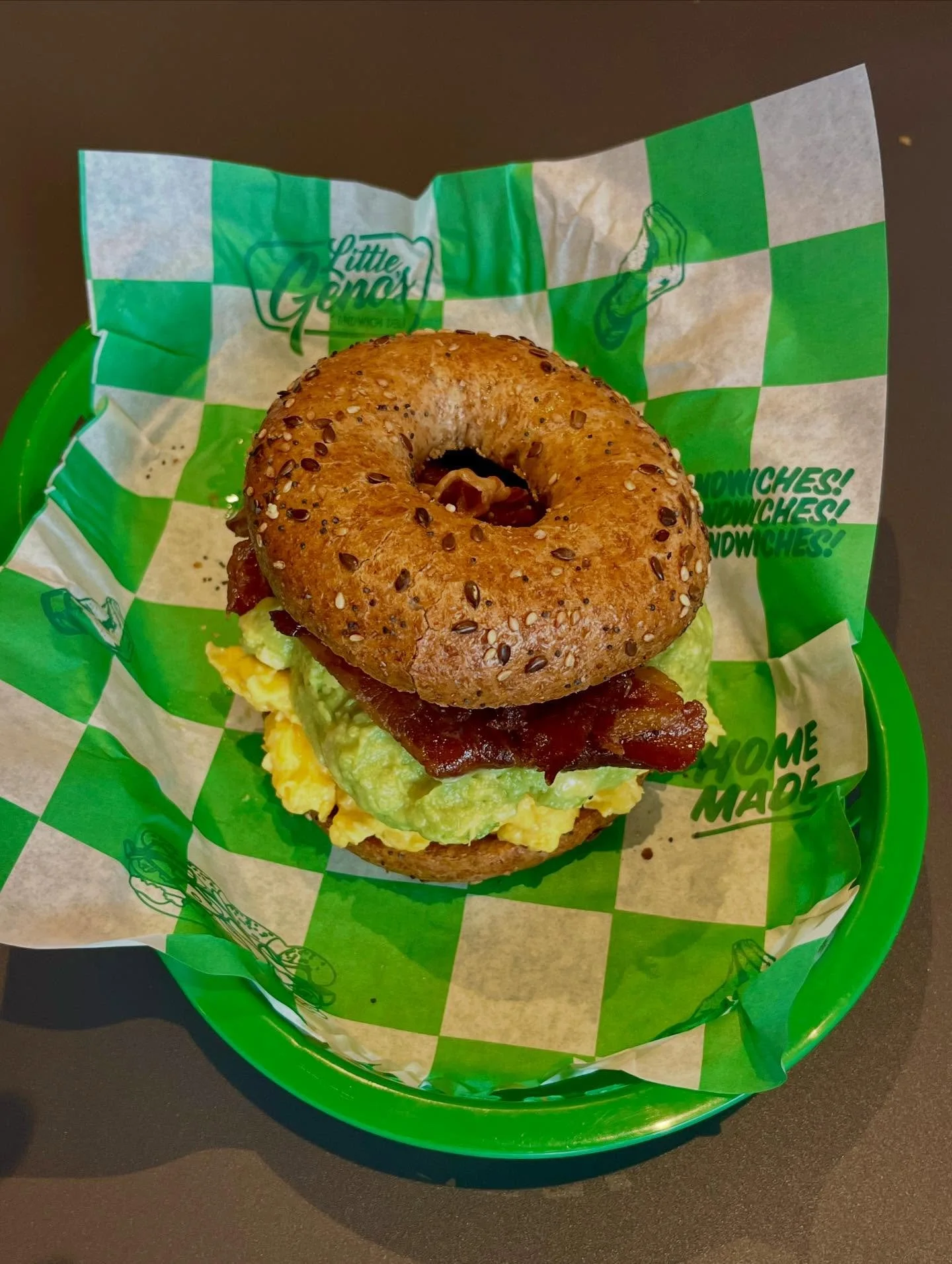 AVOCADO BREAKFAST BAGEL
Smashed Avocado
Cheddar Cheesy Scrambled Egg
Crispy Bacon