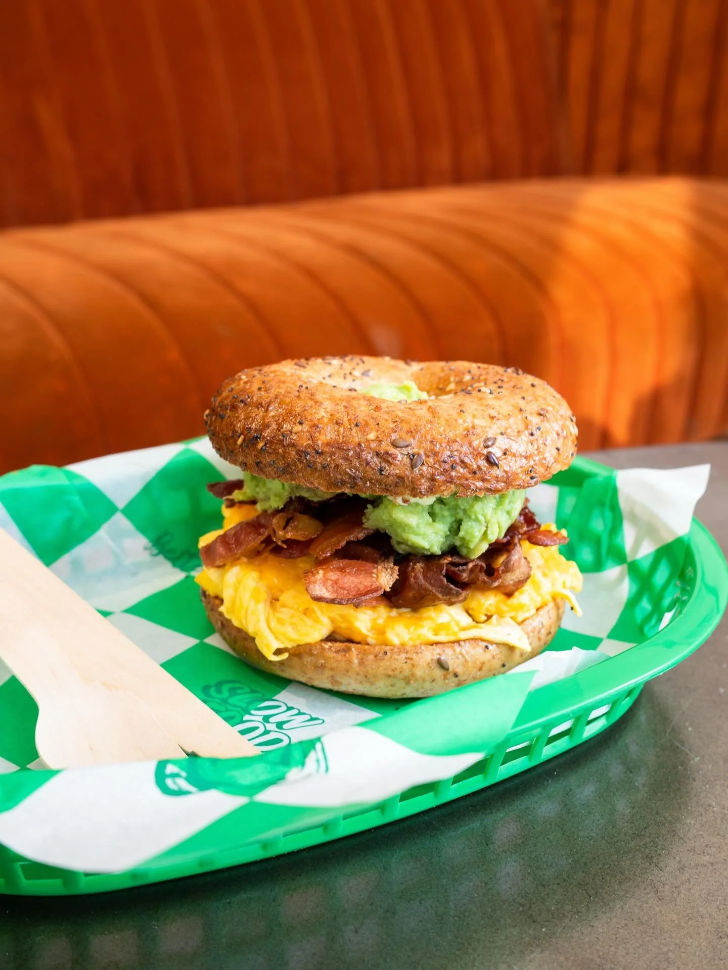 AVOCADO BACON BREAKFAST BAGEL
Smashed Avocado
Cheddar Cheesy Scrambled Egg
Crispy Bacon