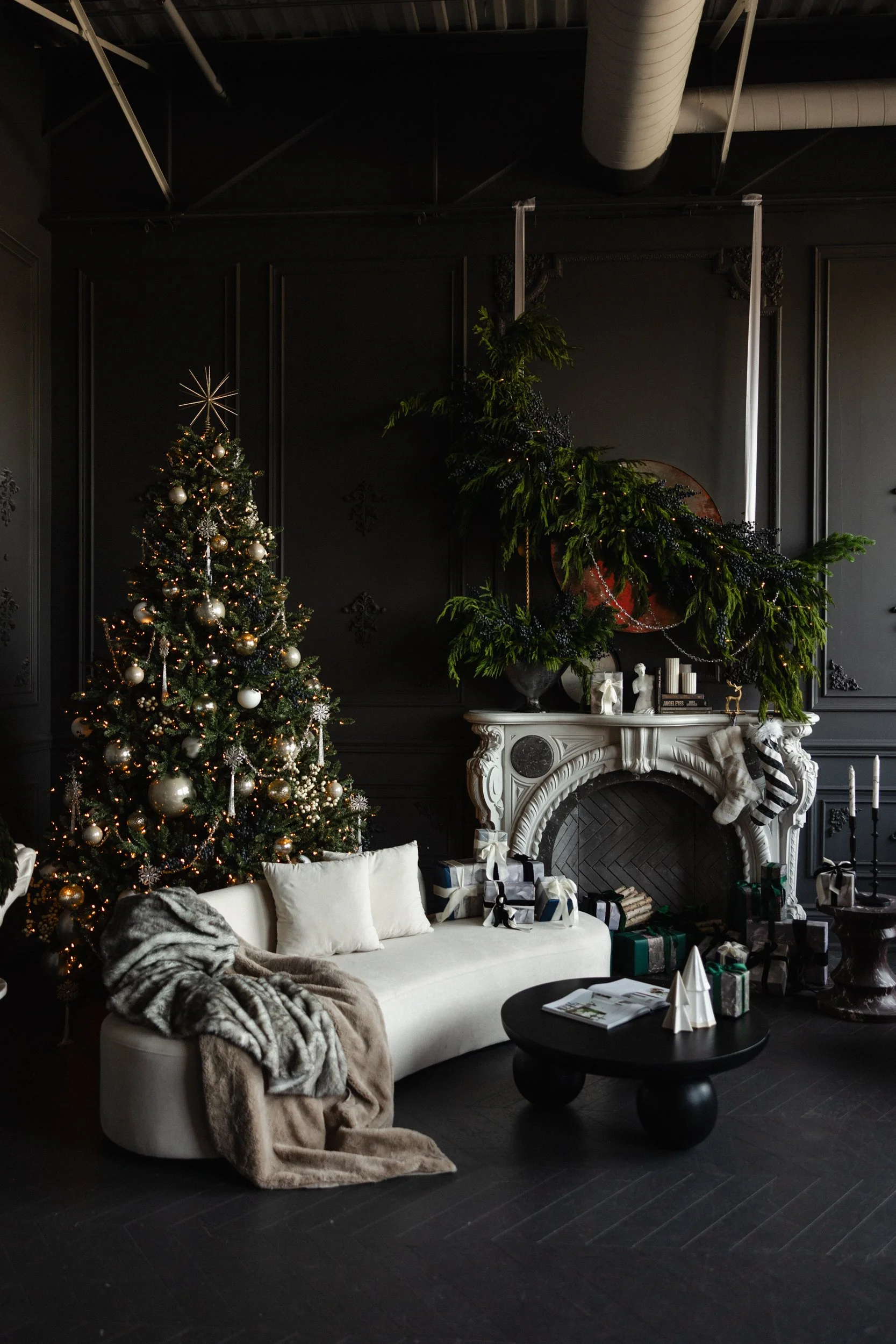 mintroom-library-christmas-9459.jpg