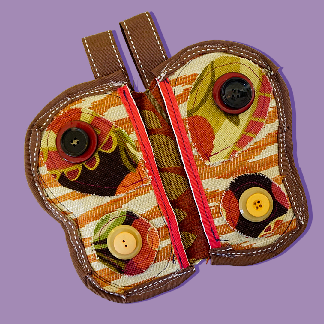 RASPBERRY BUTTERFLY POT HOLDER