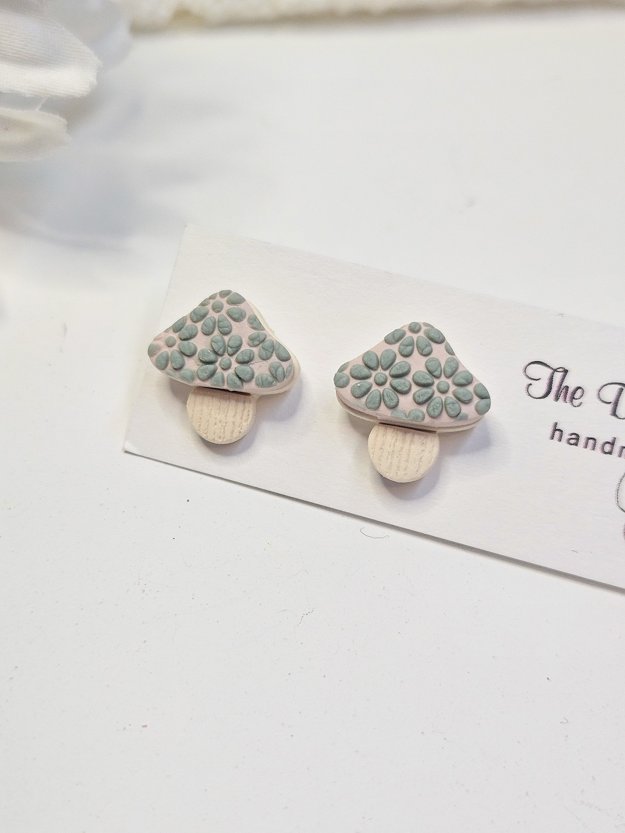 Mushroom Studs