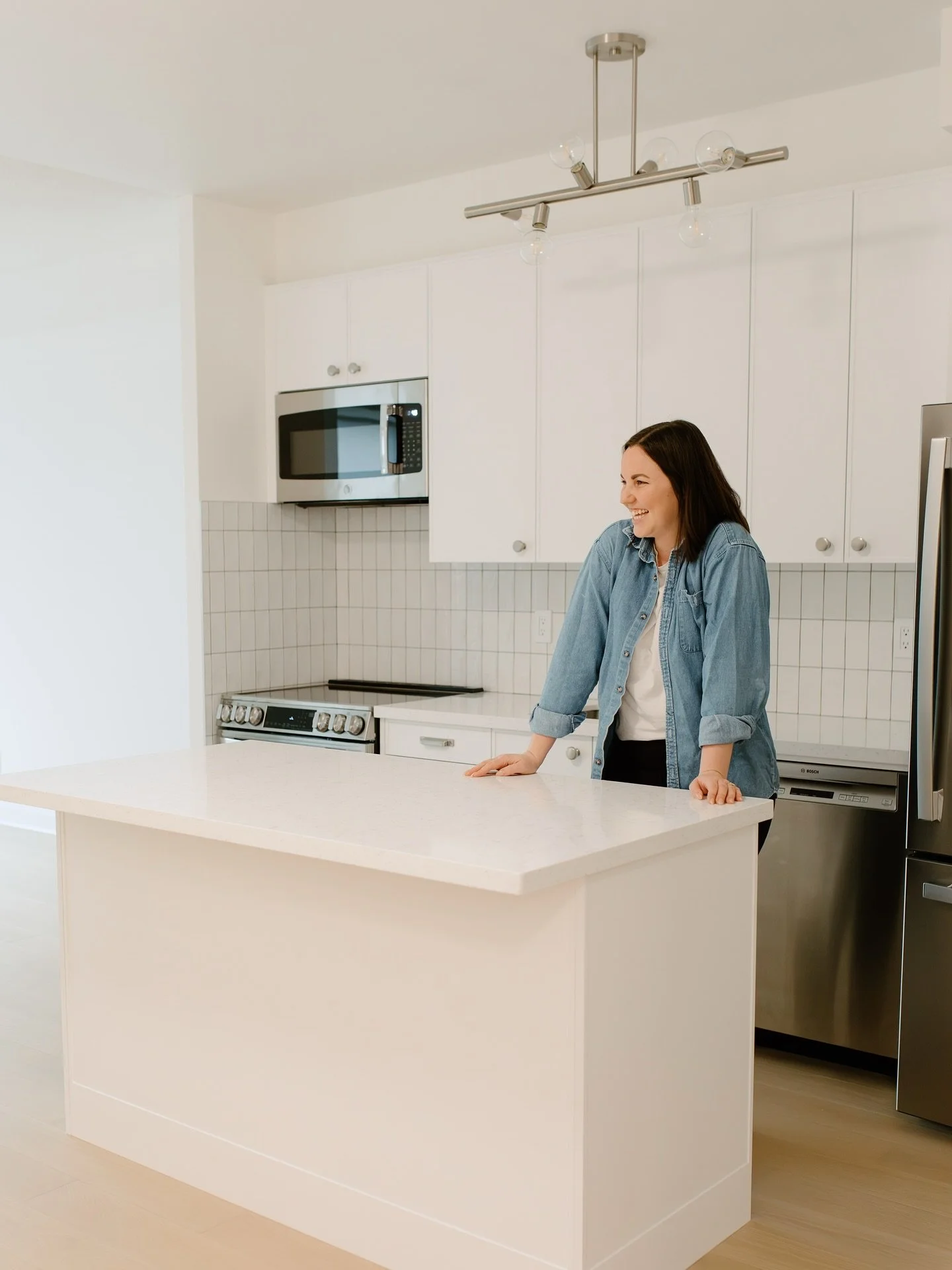 𝗠𝗔𝗞𝗘 𝗜𝗧 𝗛𝗢𝗠𝗘 
A rare photo of me not behind the camera or covered in paint 😅

We&rsquo;ve been sharing so much project progress lately, but I thought it would be fun to slow down for a second and connect a little more.

If you&rsquo;ve eve