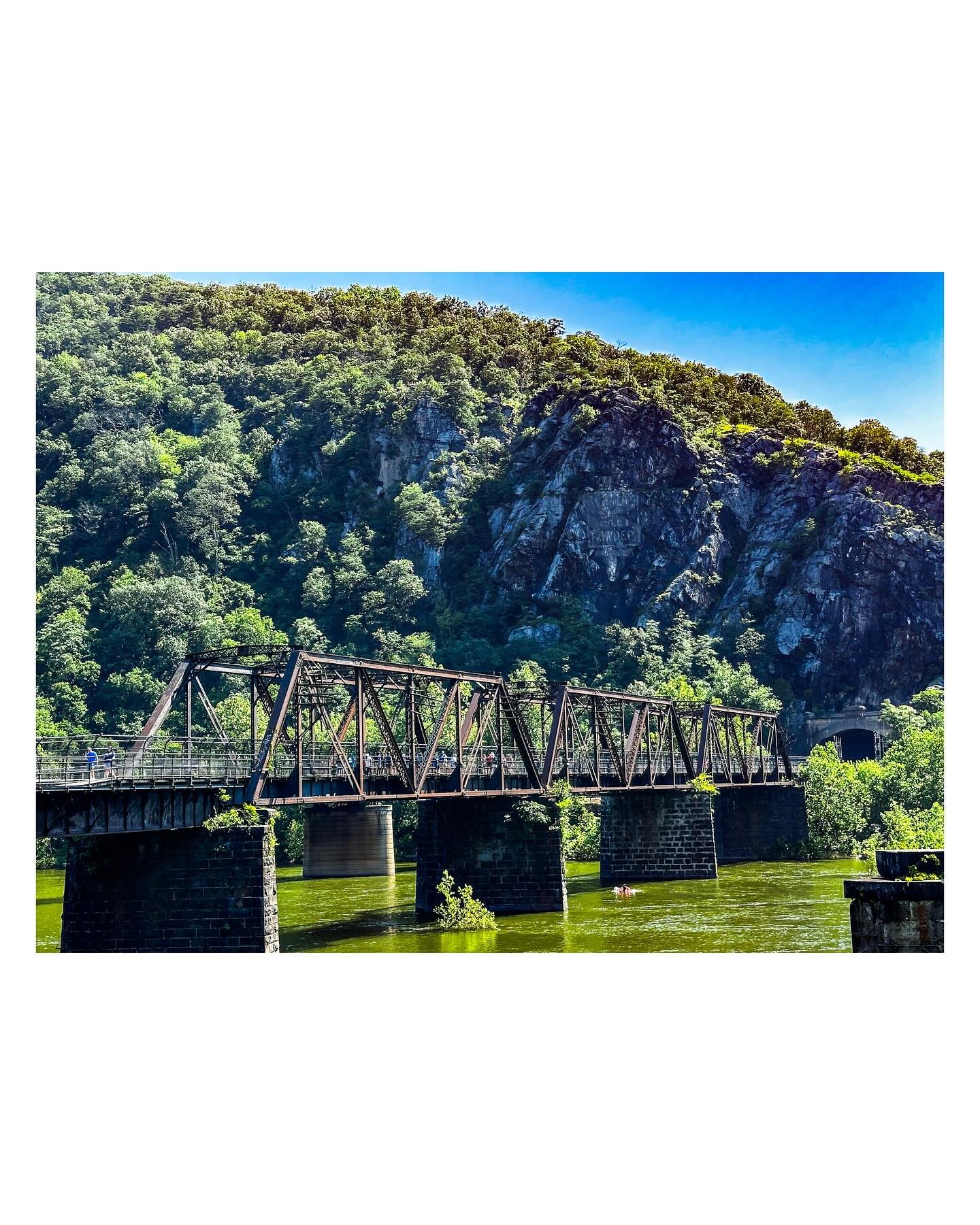 Weekend Side Quest: Harper’s Ferry edition
.
.
.
.
.
#harpersferry #harpersferrynps #appalaciantrail #appalacianmountains #westvirginia #mountainmama