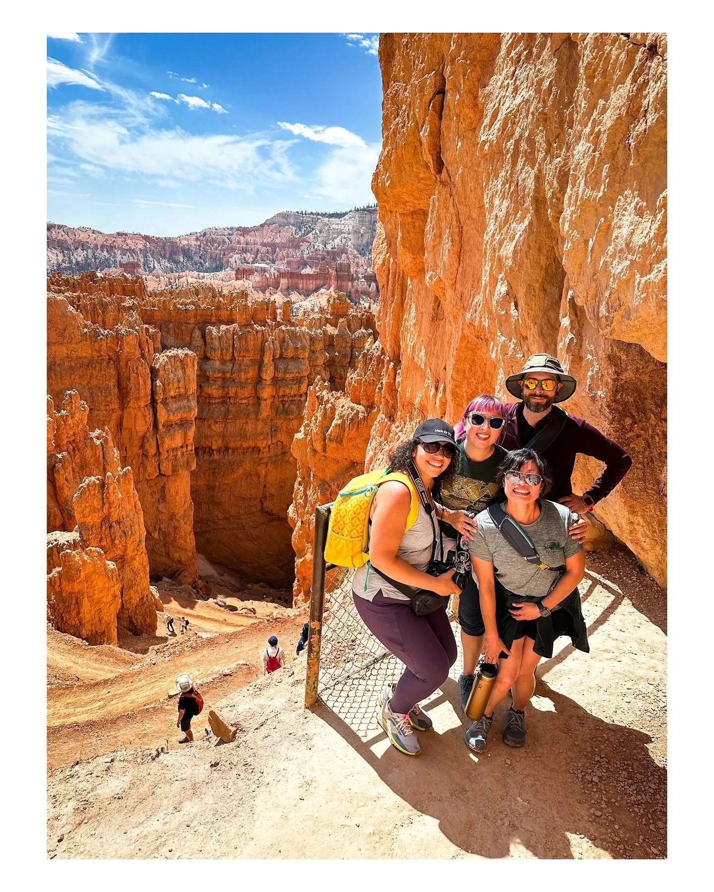 Bday Trip, day 2 - Bryce Canyon 
.
.
.
.
.
#brycecanyonnationalpark #brycecanyon #brycecanyonutah #brycecanyonwallstreet