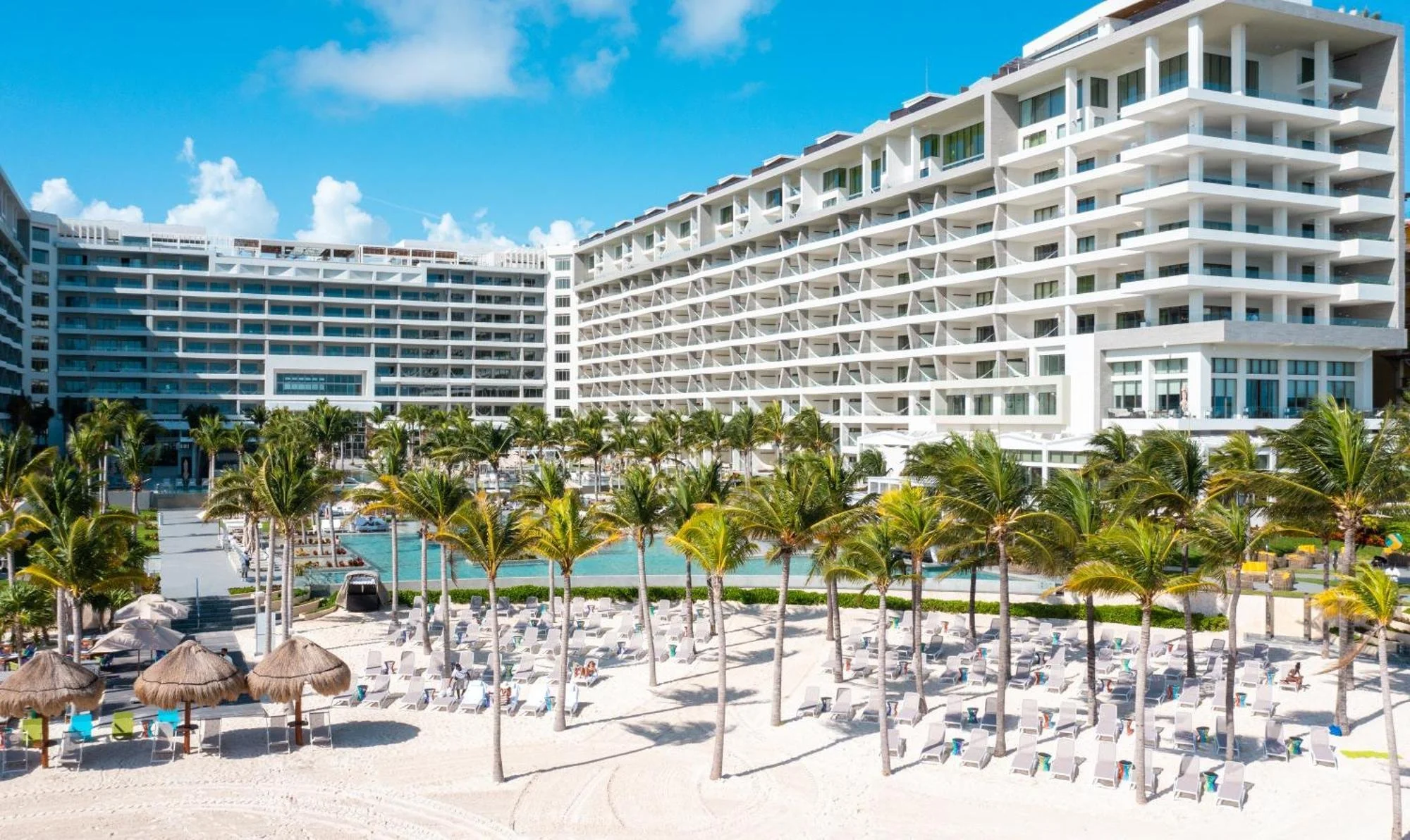 Garza Blanca Cancun: the Best guide to Upscale, Family-friendly Destination Weddings {2026/27}