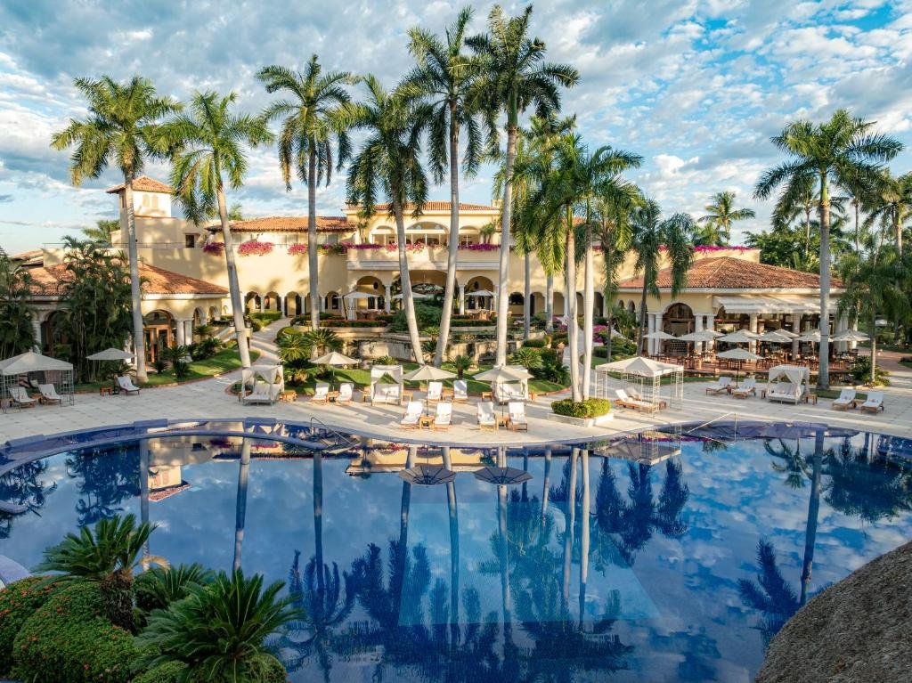 Private Hacienda Wedding at Casa Velas Puerto Vallarta: The Perks and Details (2026)