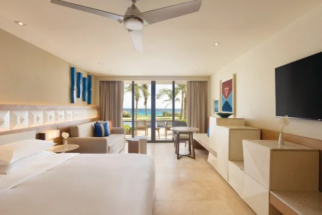 Swim Up Double Beds - Hyatt Ziva Cancun
