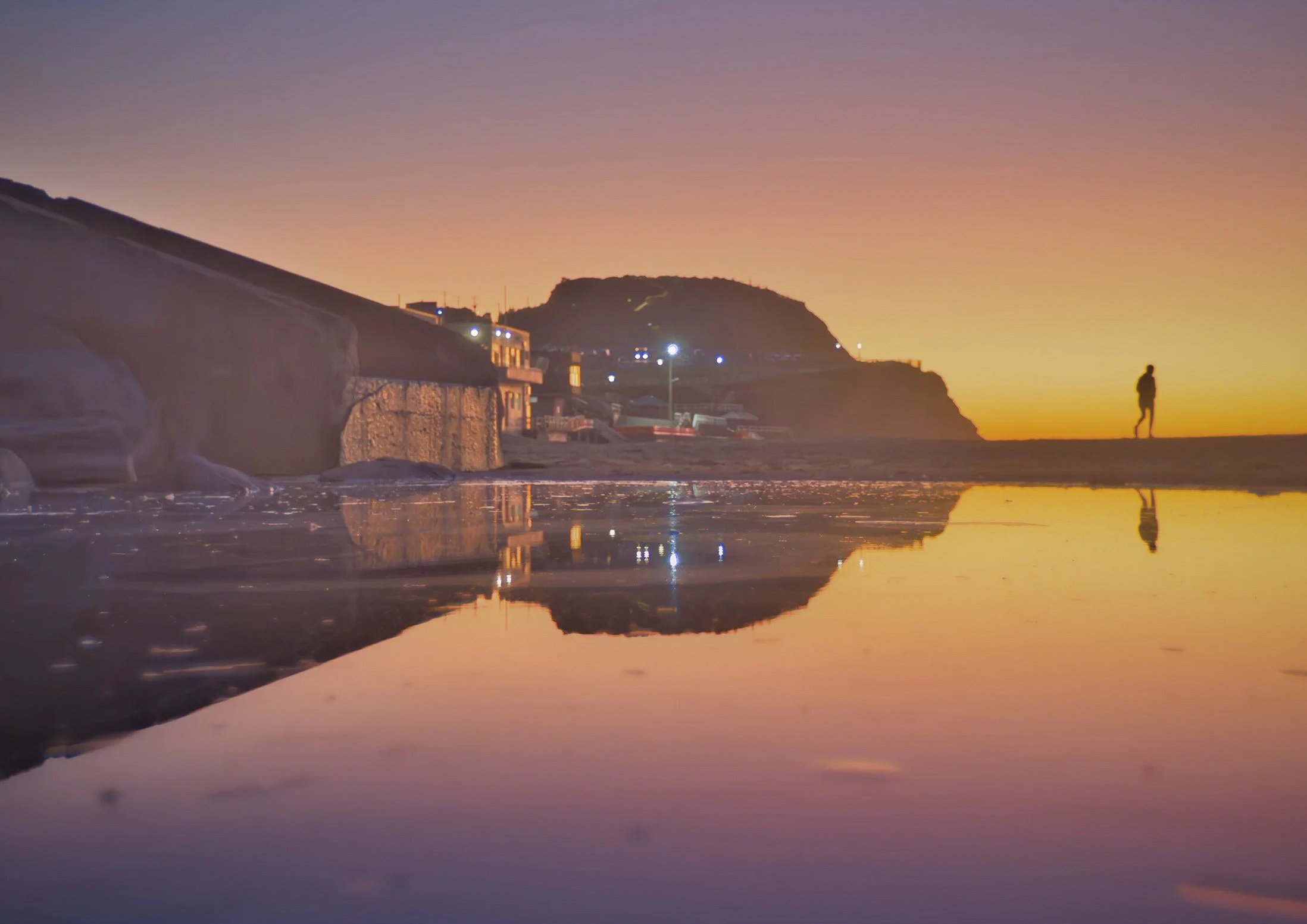 Bar-Beach-Pink-Reflections-bbd65cae_clean__artwork.jpg