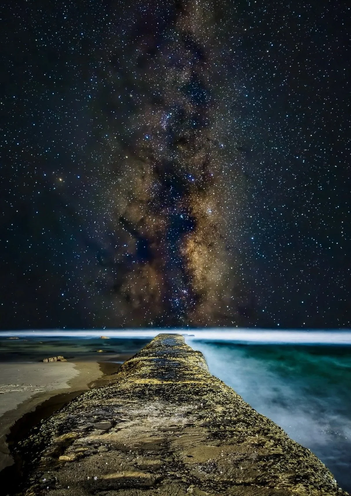Bar-Beach-Walkway-to-Milky-Way-3369fd67_clean__artwork.jpg