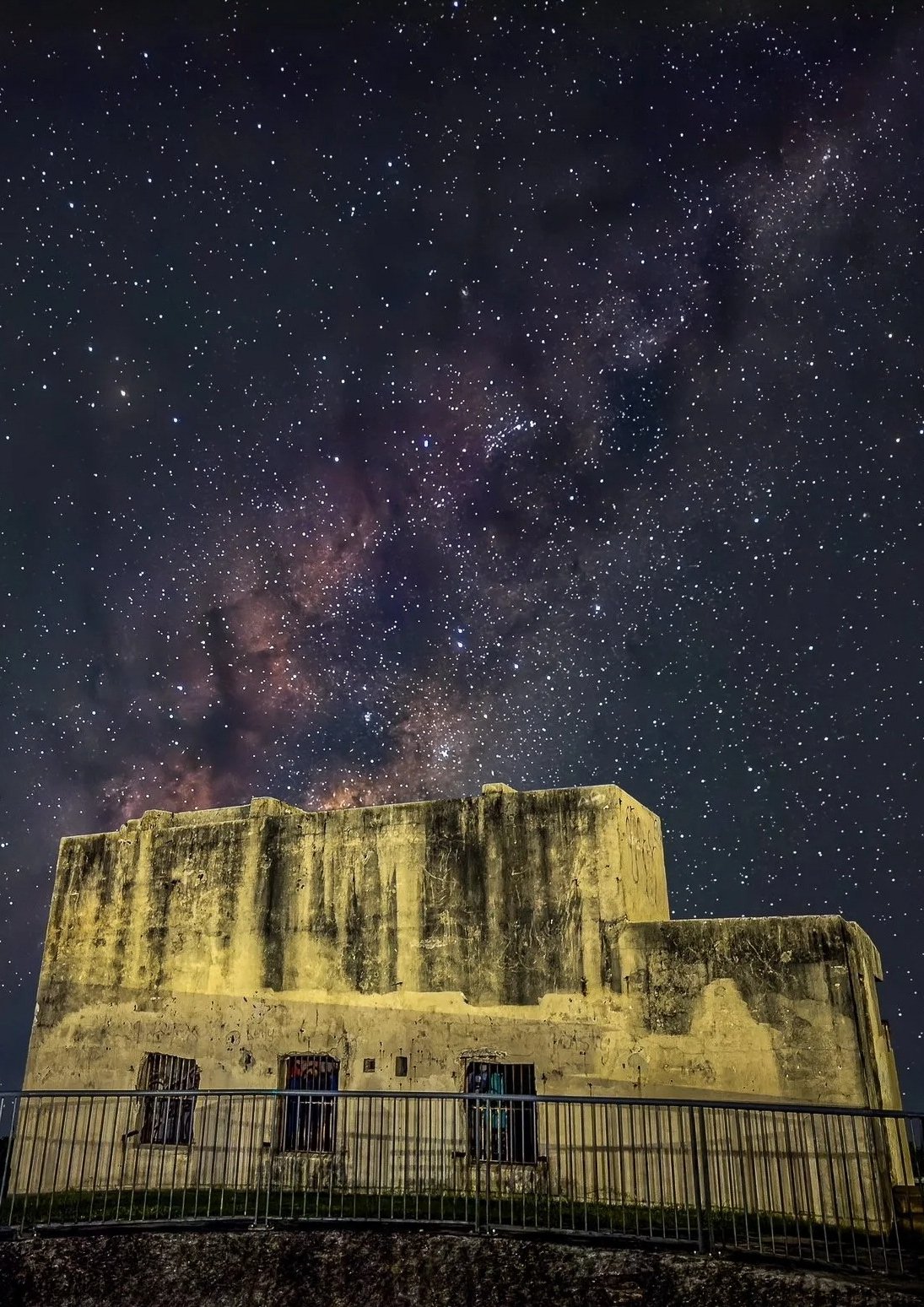 Shepherds-Hill-2am-Milky-Way-66b285f4_clean__artwork.jpg