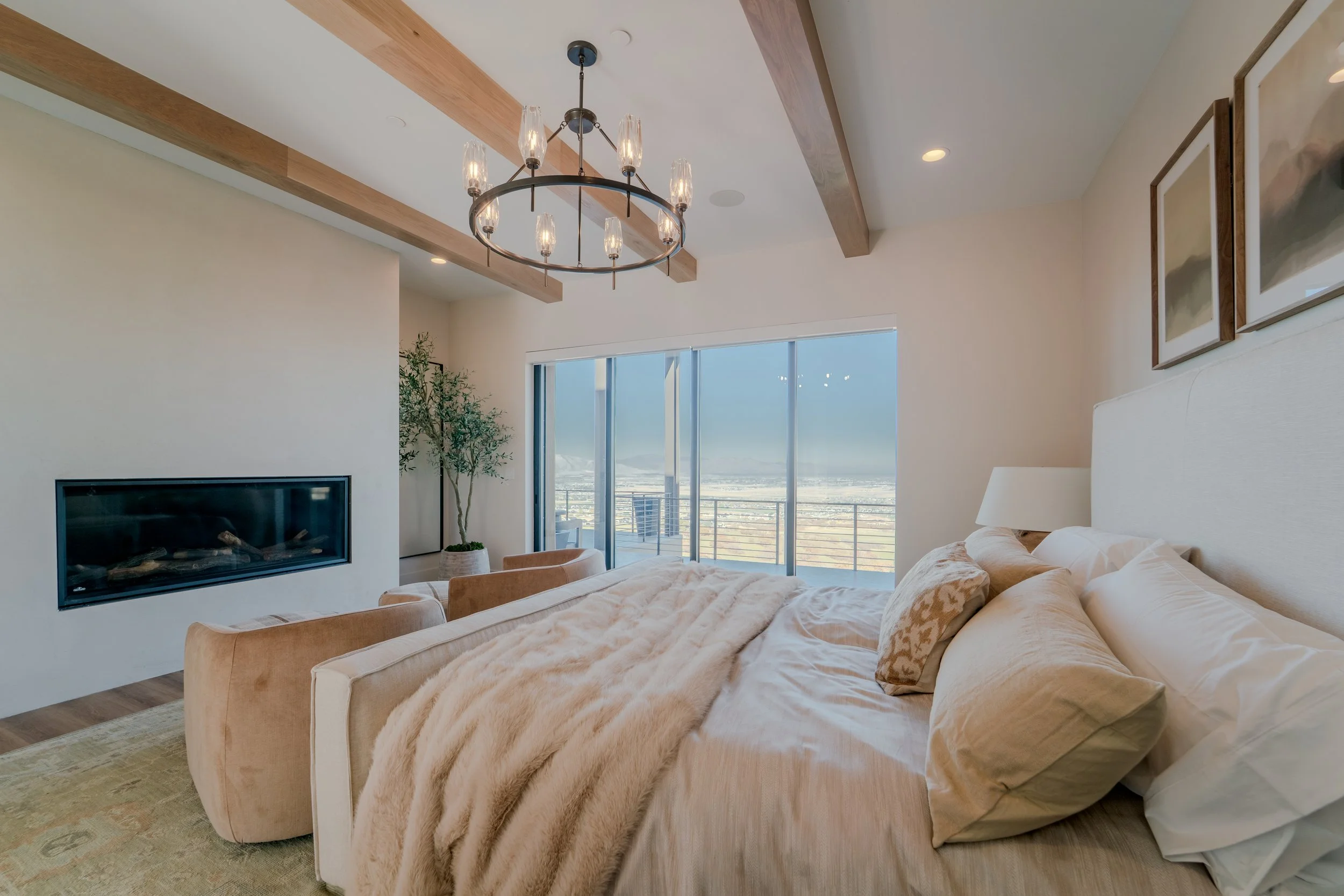 Owner Suite 3_Sage Homes.jpg