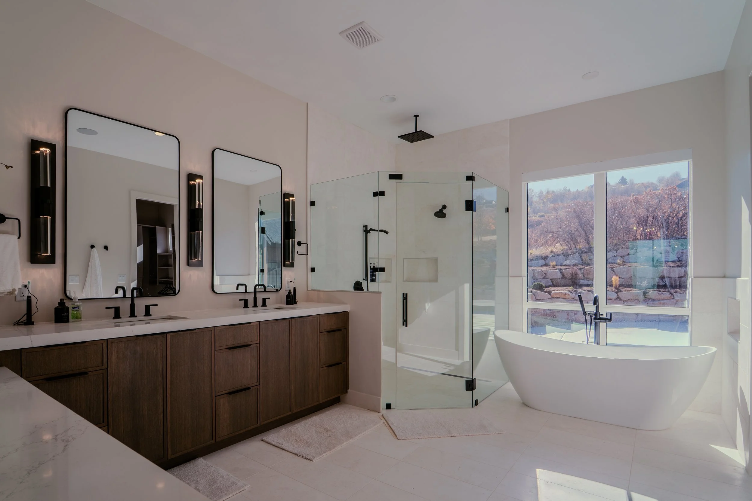 En Suite 1_Sage Homes.jpg