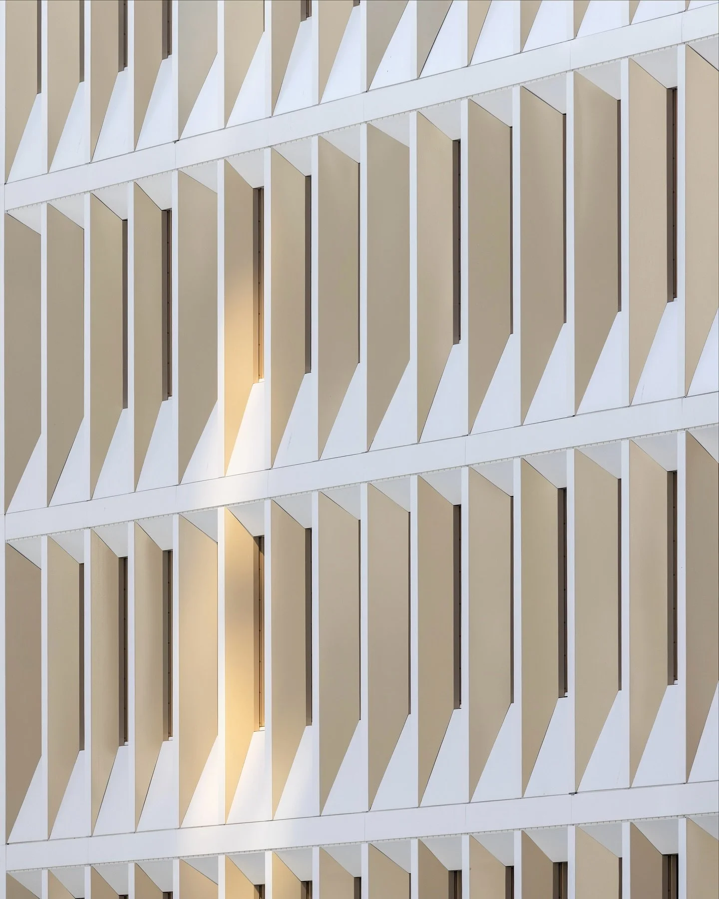 Nouveau Centre Administratif d’État | @snohetta & Z Arxhitecture | Lyon, FR