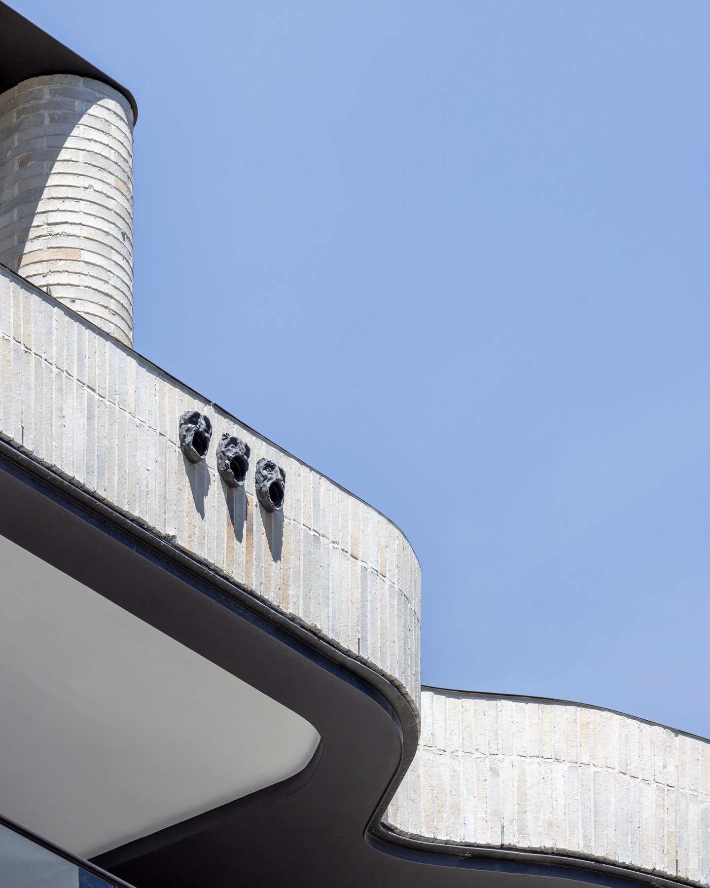 Billyard Ave | @aboutsjb | Sydney, AU

#billyard
#sydneyarchitecture
#architecturensw
#elizabethbay
#australianarchitecture
#architecturephotography
#warchphotographer
#brickarchitecture