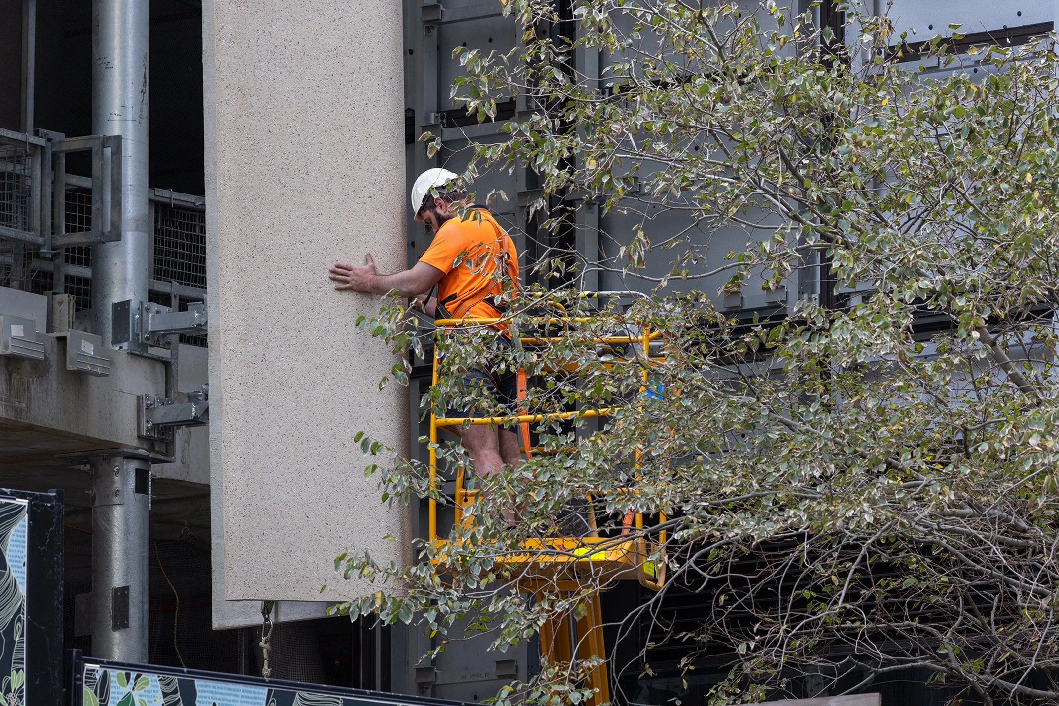 Installation of stone columns at Chifley Podium facade