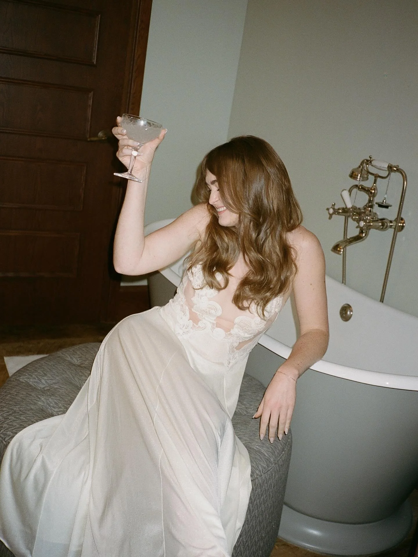 Our main prerogative for planning your celebrations is to preserve the priceless, and unrepeatable, bubble that your wedding atmosphere creates around you.

Today is for love. For joy. For sharing. For laughter. For beauty. For indulgence.

Planning: