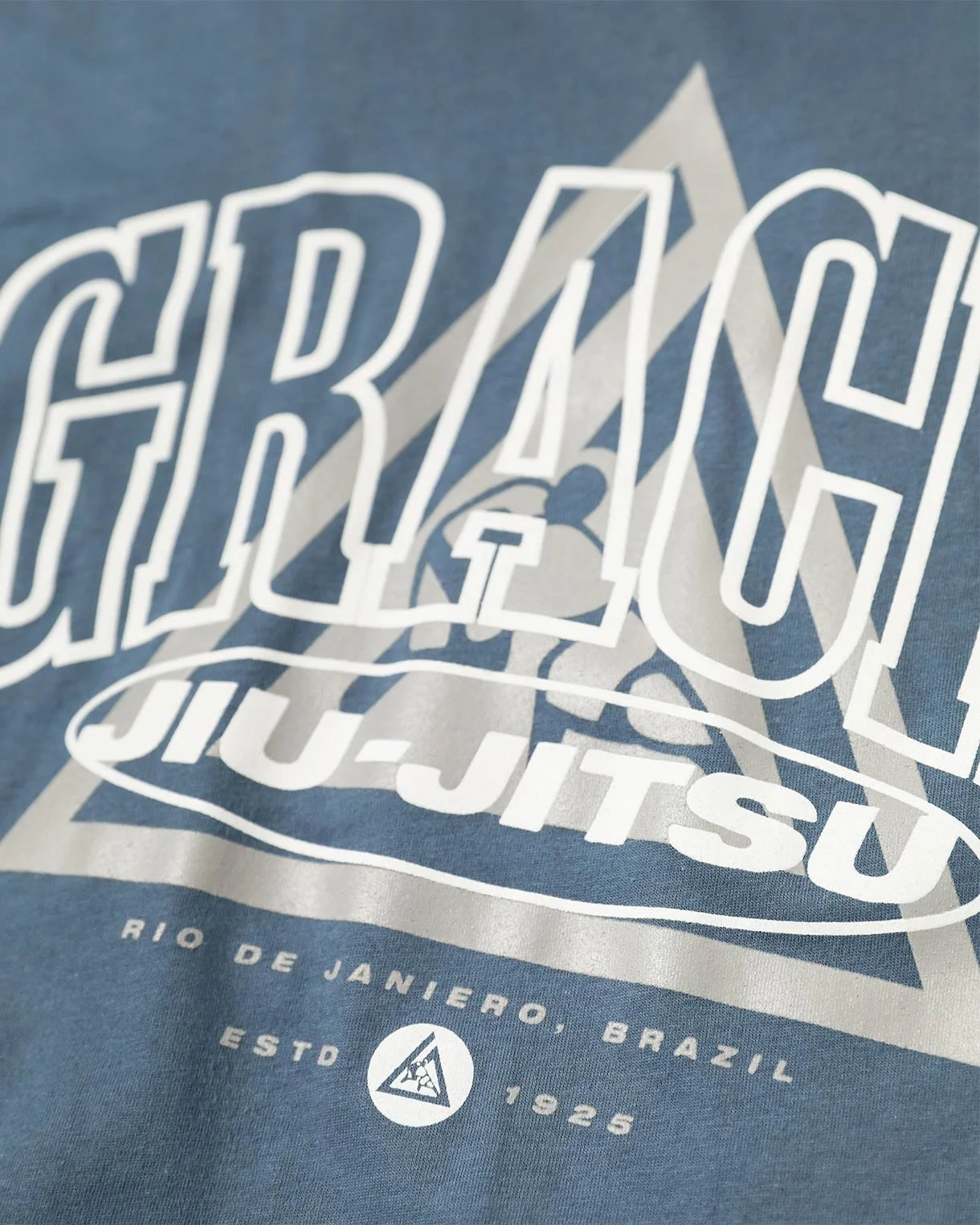 varsity_tee_men_detail-web.jpg