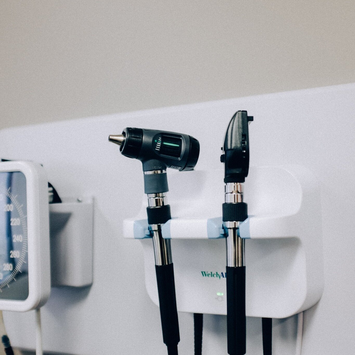 NuSound has a video otoscope, allowing our patients to see inside their ears. The first thing we rule out when looking in your ears is wax build-up but we also are looking to ensure there is a healthy eardrum.
 #earwax #betterhearingandspeechmonth #n