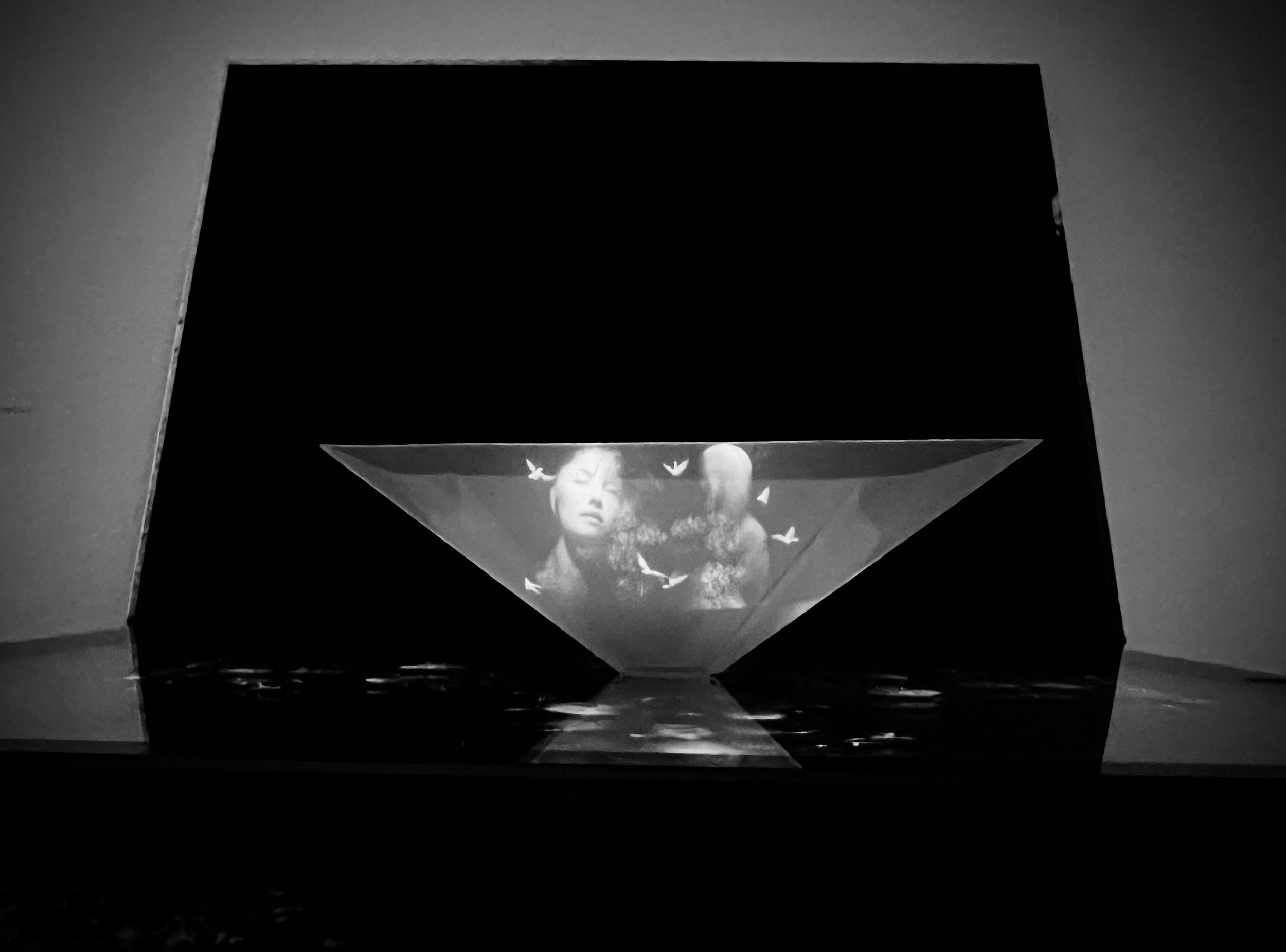Hologram side view - mockup