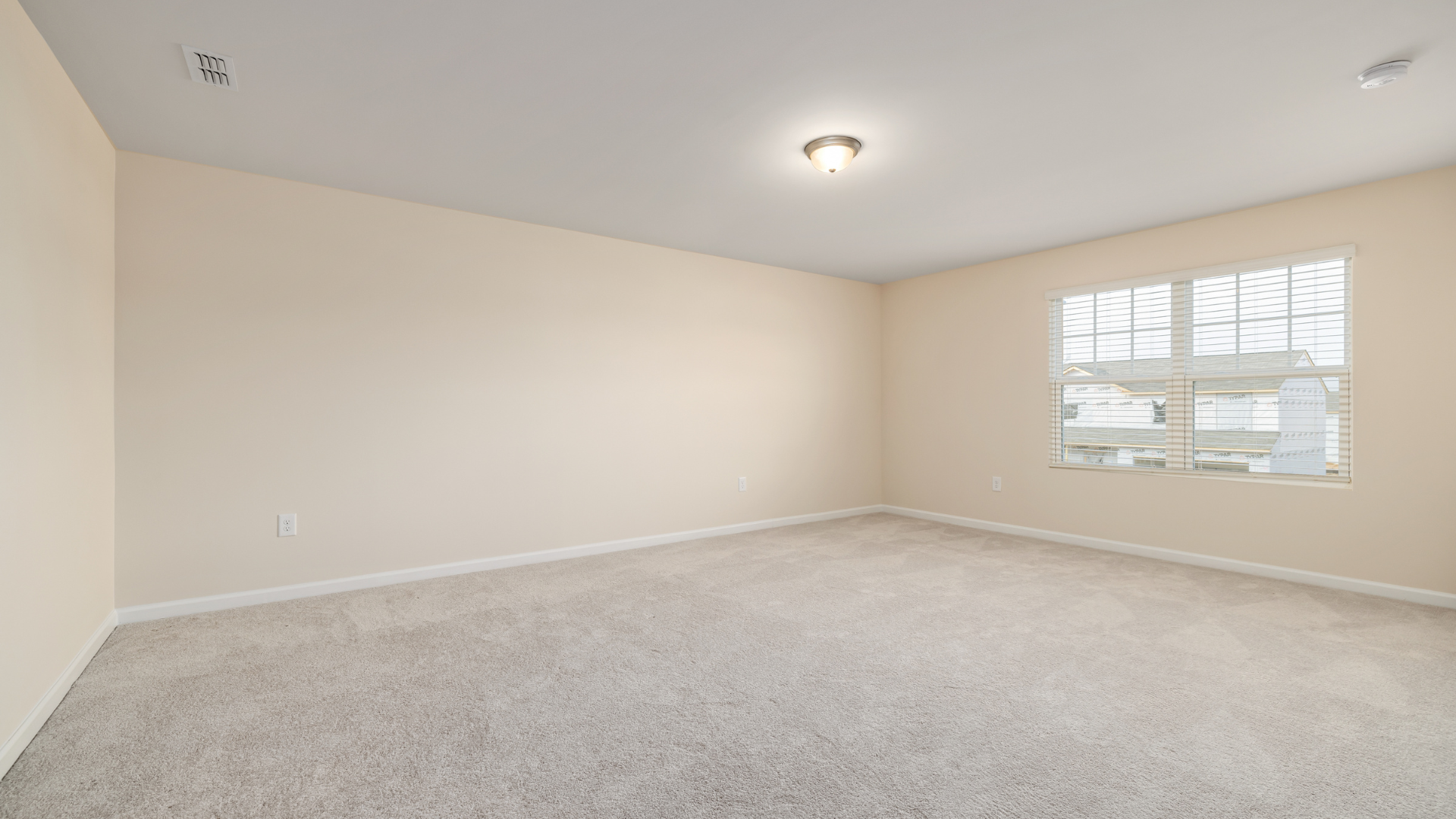 Why Empty Spaces Struggle to Sell (And How Staging Fixes That)