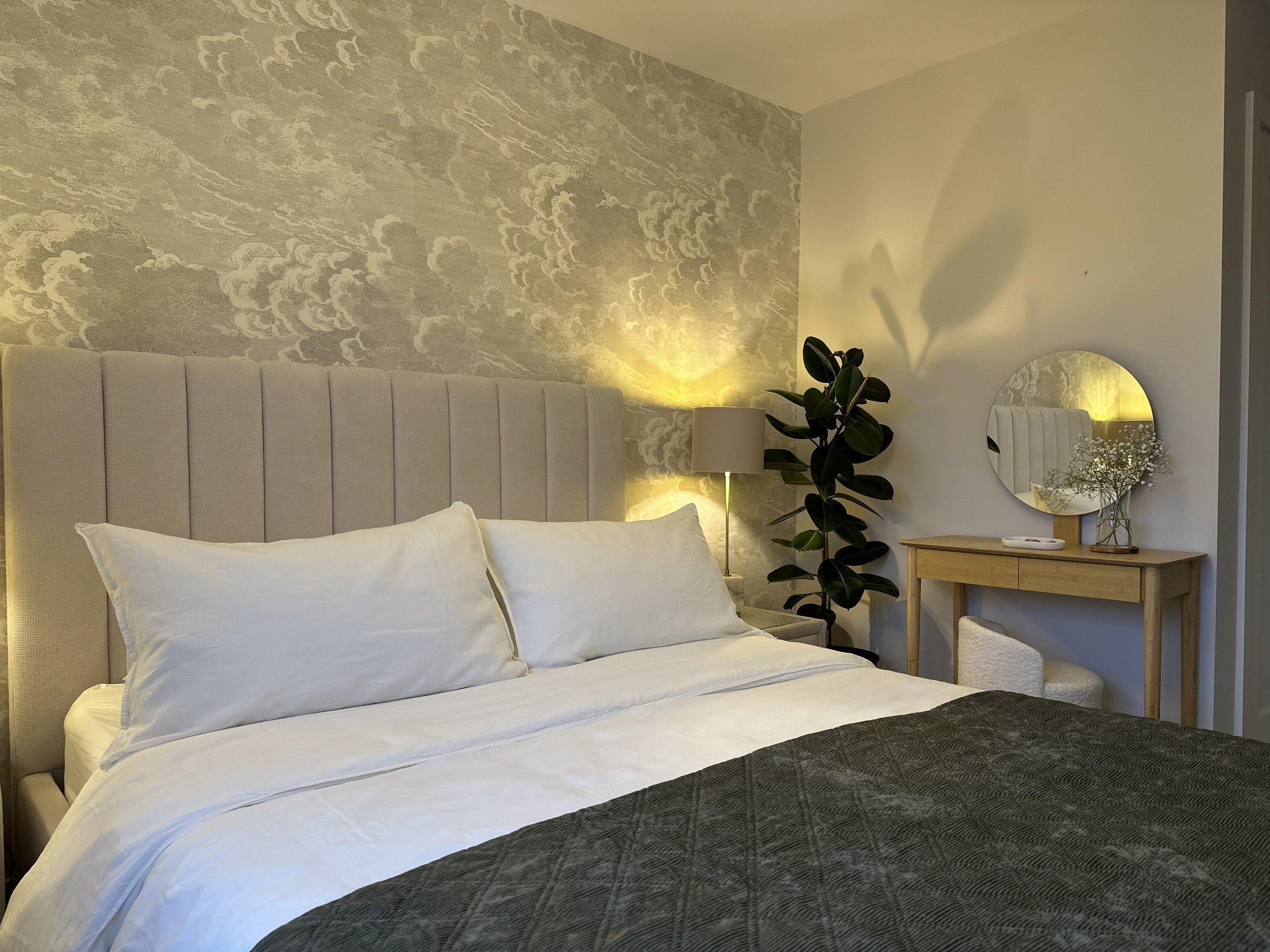 Interior Design: Calm Bedroom