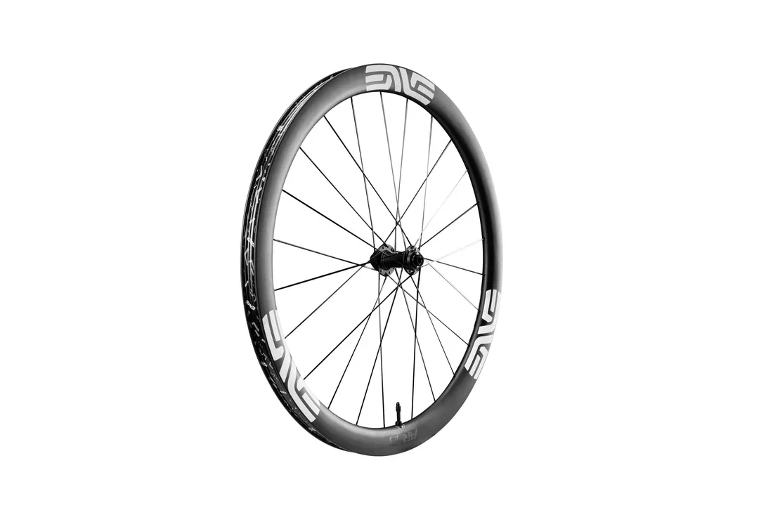 ENVE-AR40-Wheel-Low-Res-White-4455.webp