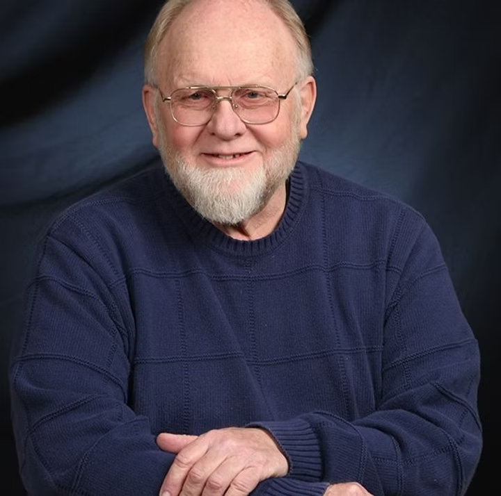 Calvin Horn-HD76.png