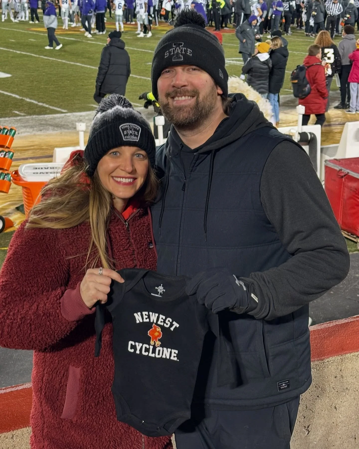 We had some extra special news we got to celebrate over the holidays. We are so grateful to be adding to our family in June. 🙏❤️