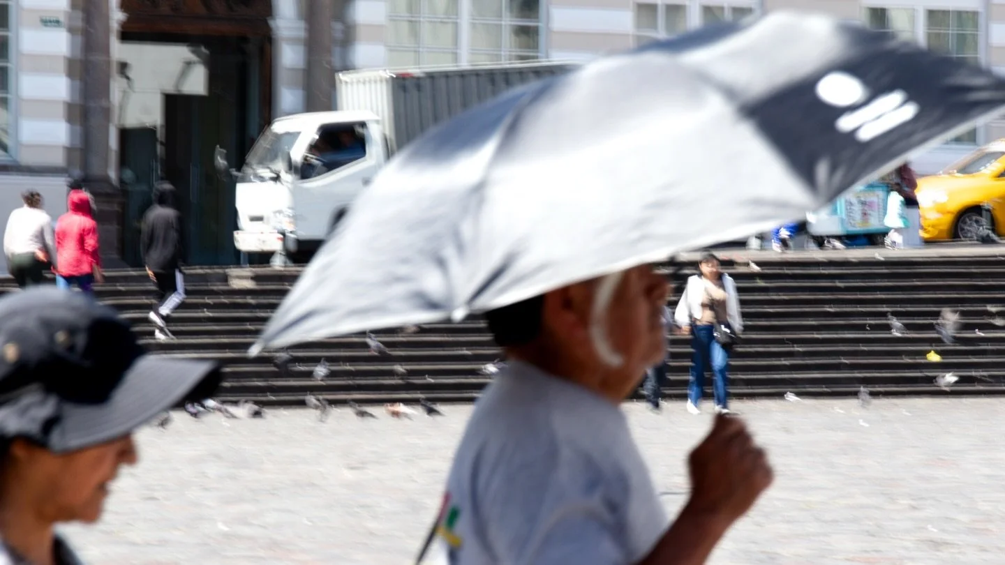 Sombrilla
Quito, Ecuador, December 2025

DumboTeixeira&copy;️

#Sombrilla #Ecuador #StreetPhotography #EverydayEcuador #Quito