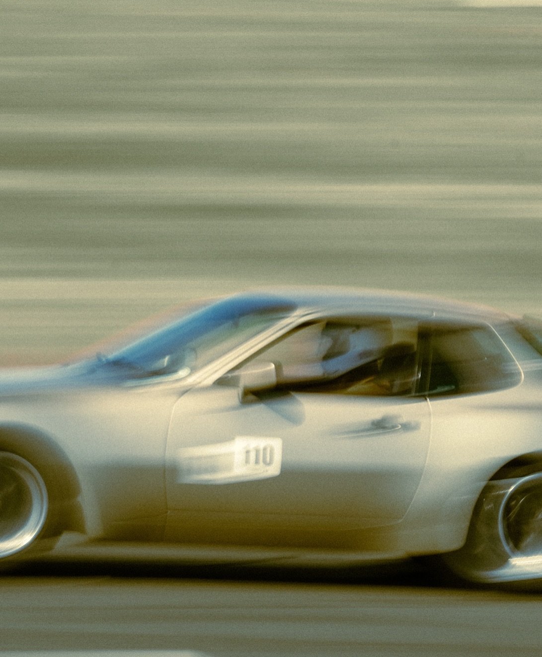 Weekend plans?? We will be doing a drive tomorrow (Sat 5/18) in Malibu. Join us! Meet at Malibu Country Mart at 8:30am, Roll at 9am. DM us if you want more details. Route Link in BIO
.
🏎️ @danielheff 📸 @chris.alderfer 
.
#944driver #drive #porsche 