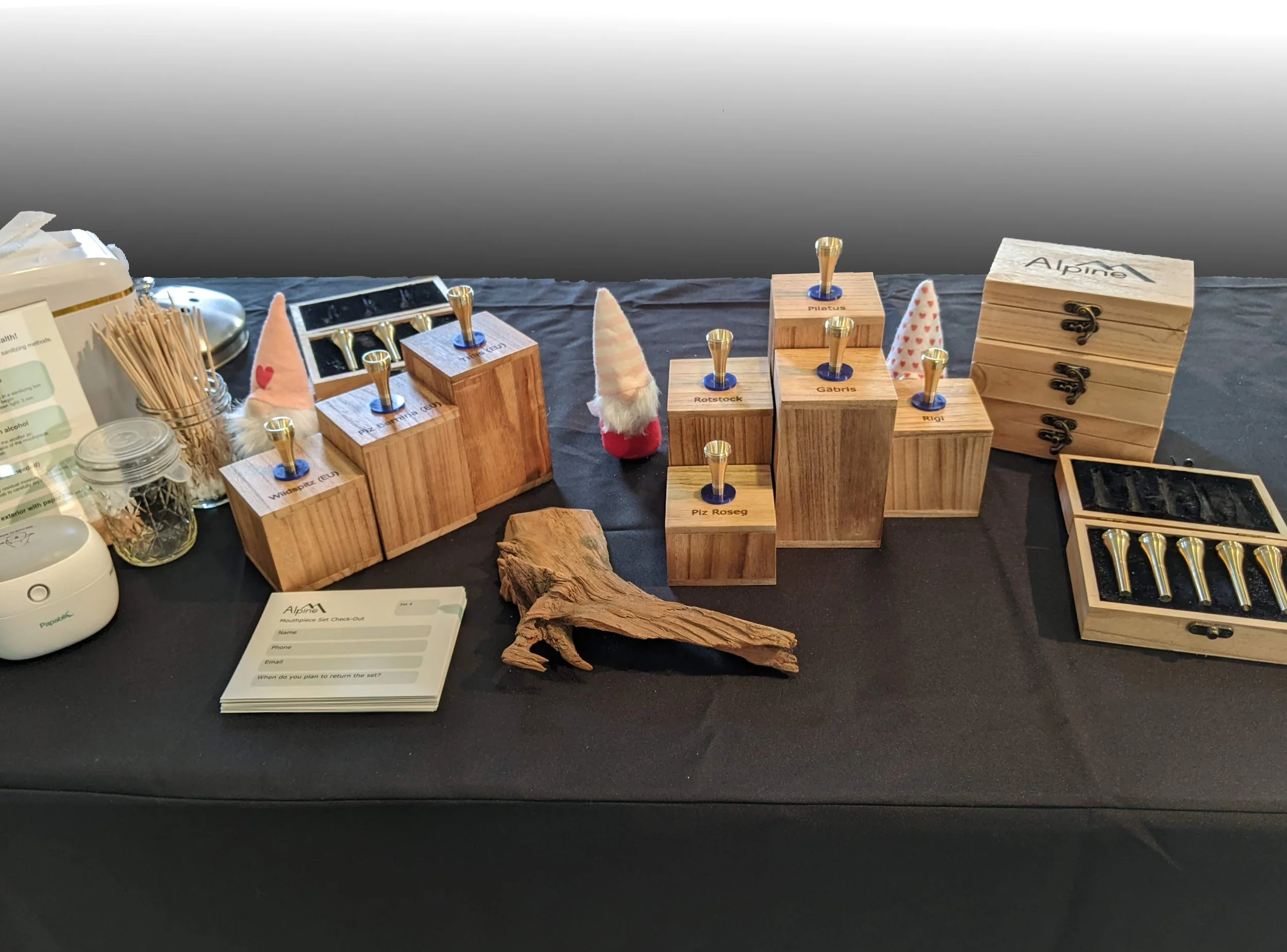 Tabletop display featuring the 750 and 800 series of mouthpieces..