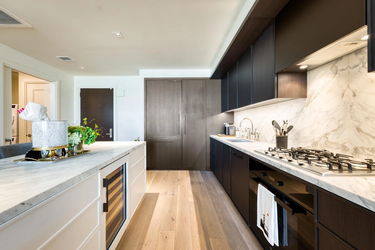 1515 Union St #5C — kitchen with marble countertops and gas range
