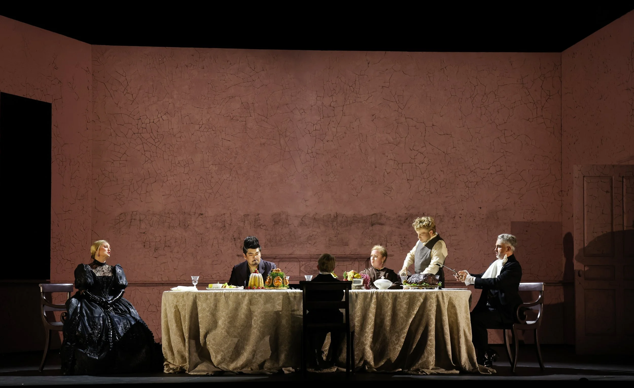 Photo by Bronwen Sharp,
Rodelinda
