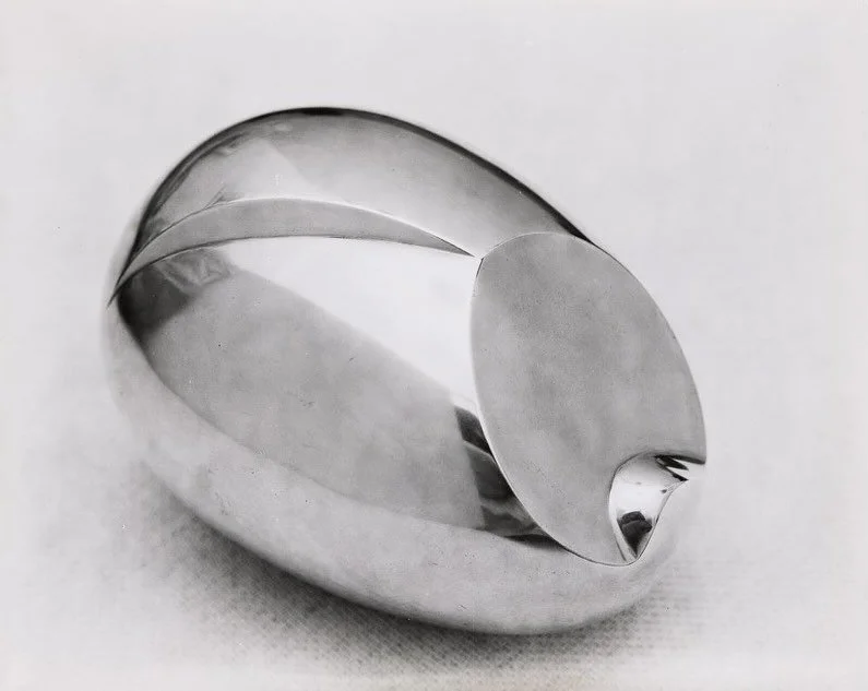 Quiet objects with loud intentions

Brancusi understood that a room is not filled, it is composed. Polished bronze that holds light, stone that feels softer than it should, forms abstracted until they somehow become more present.

These sculptures do