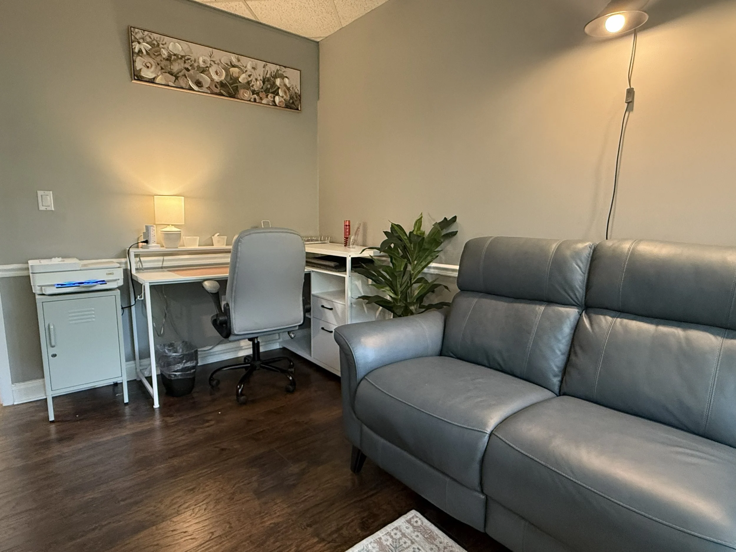 Room 2.jpg