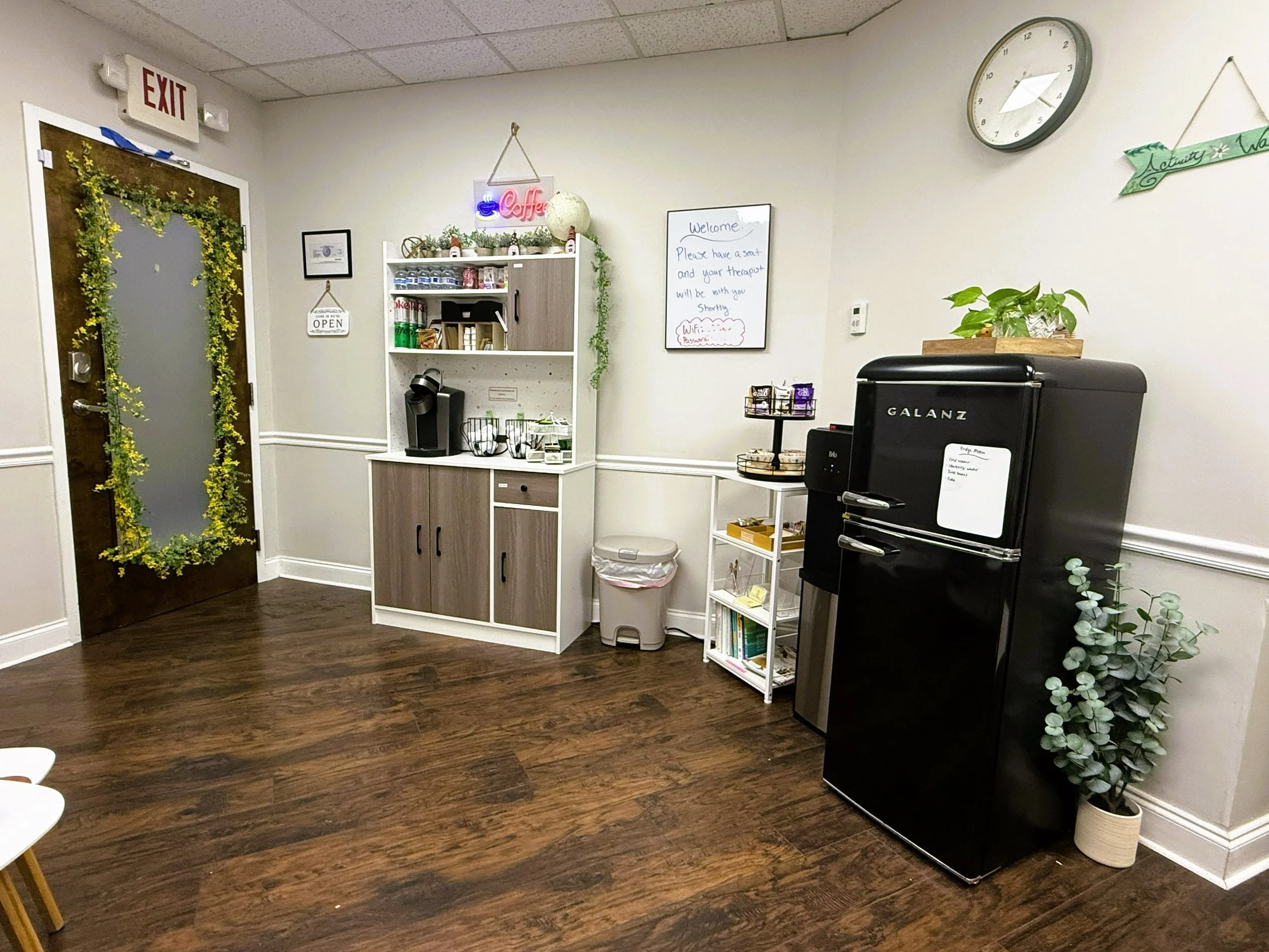Lobby 3.jpg