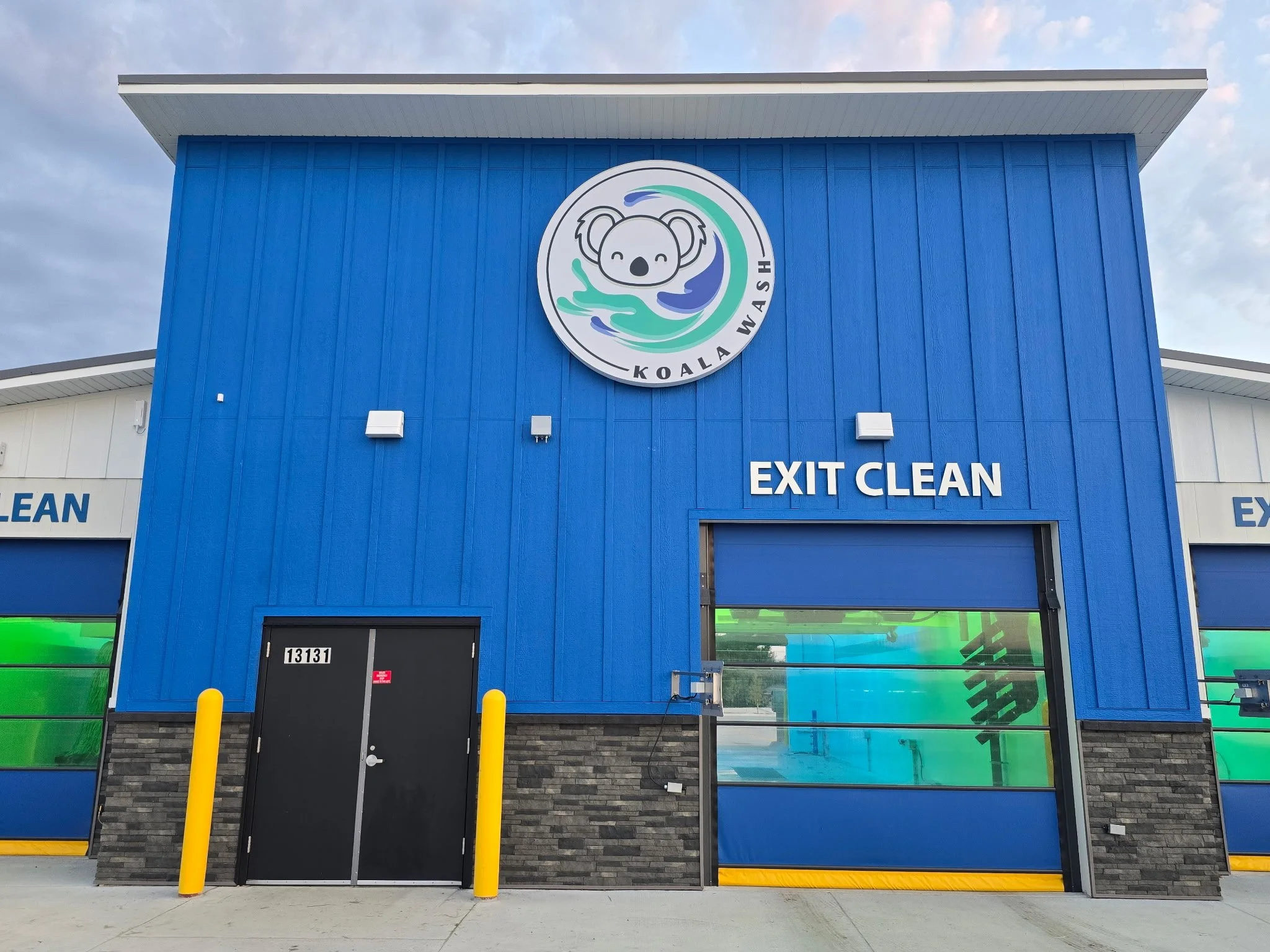 touchless car wash in Omaha