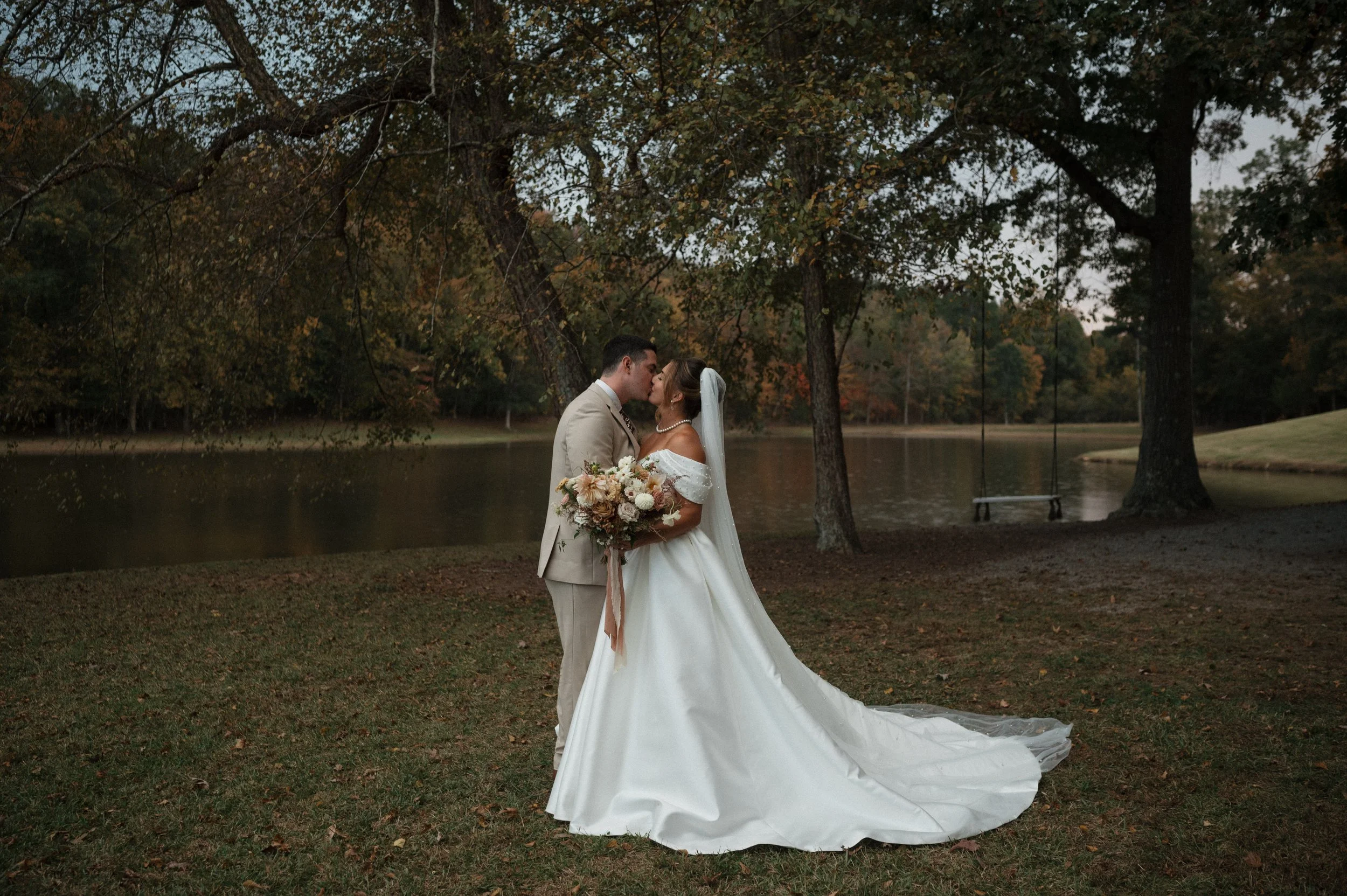 greenvilleweddingphotographer_greenvillesoutcarolina_Inhomefamilysession_familyphotographer_southcarolinafamilysession_documentaryphotography_carissascottphoto-3171.jpg