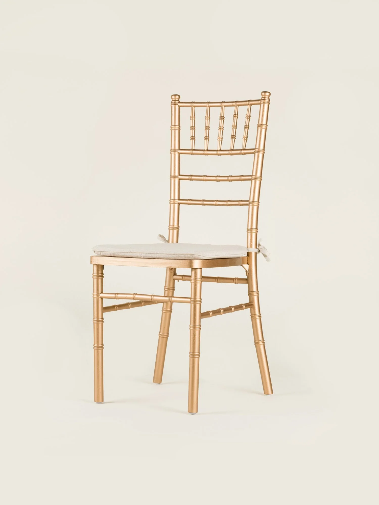 Tiffany Stuhl Gold.jpg