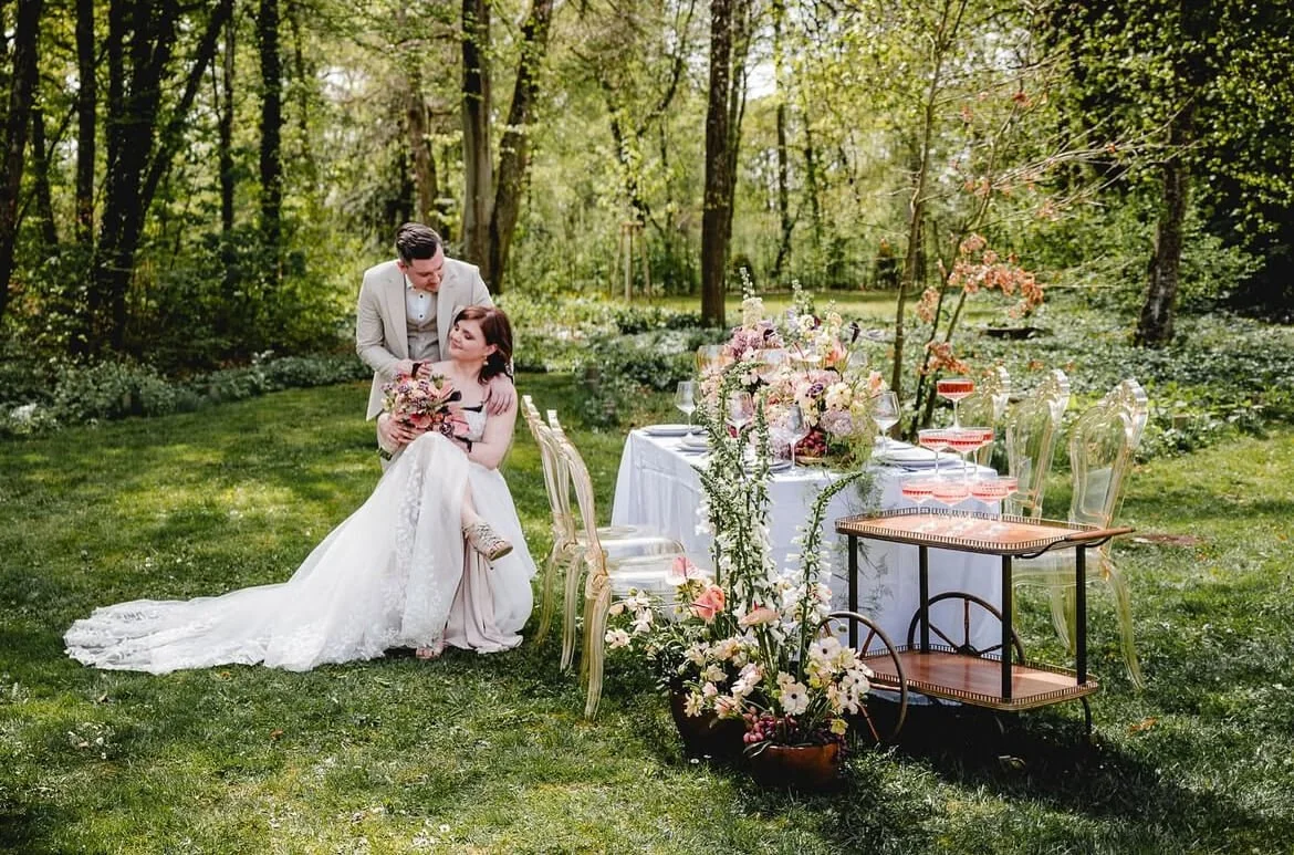 Tischdeko Hochzeit Frühling – leicht, lebendig und endlich ohne Tulpen-Zwang
