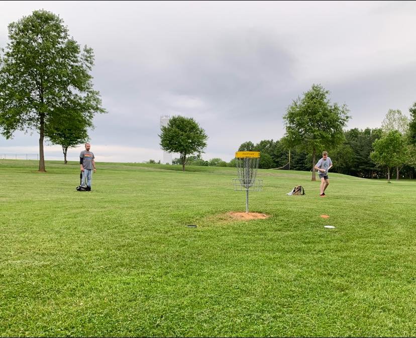 JT putting.jpg