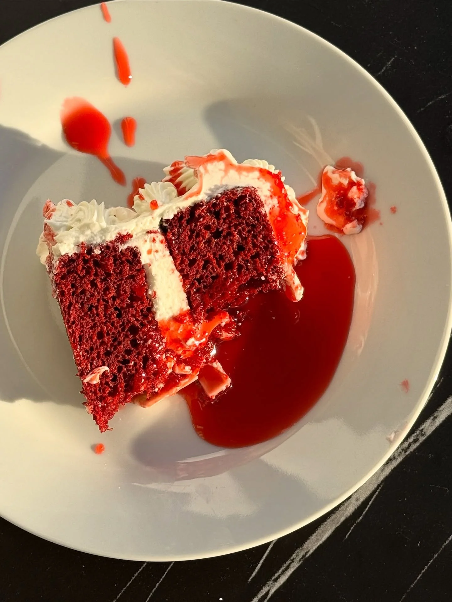 Have you ordered your STAB CAKE yet? 🔪
Two moist layers of red velvet filled with strawberry “blood” for the perfect stab. 6” cake serves 10–12 people, perfect for Halloween parties, spooky gifts, or a little self-indulgence