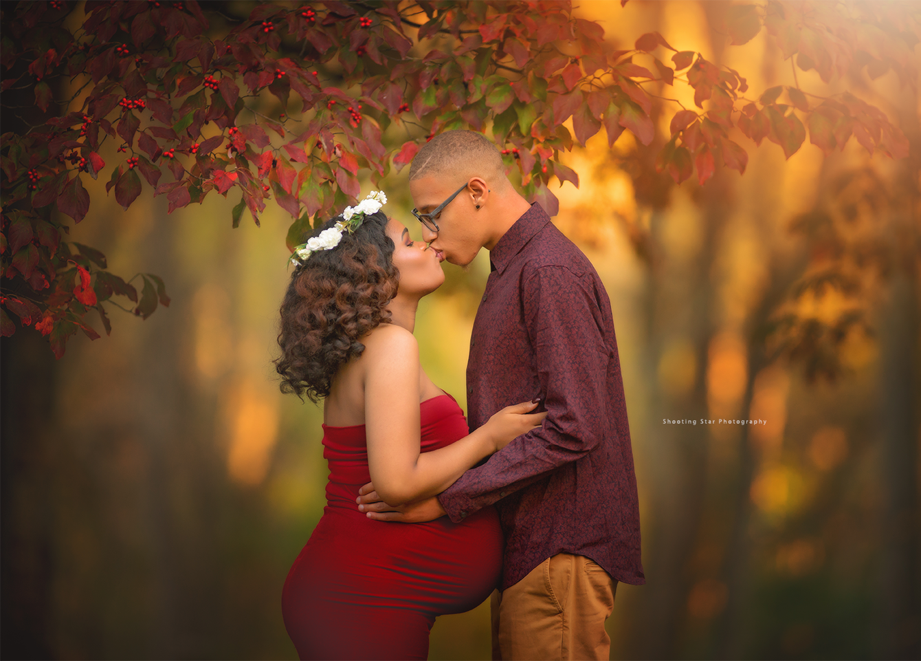 Romantic couples portrait in warm autumn light capturing quiet connection and intimacy.