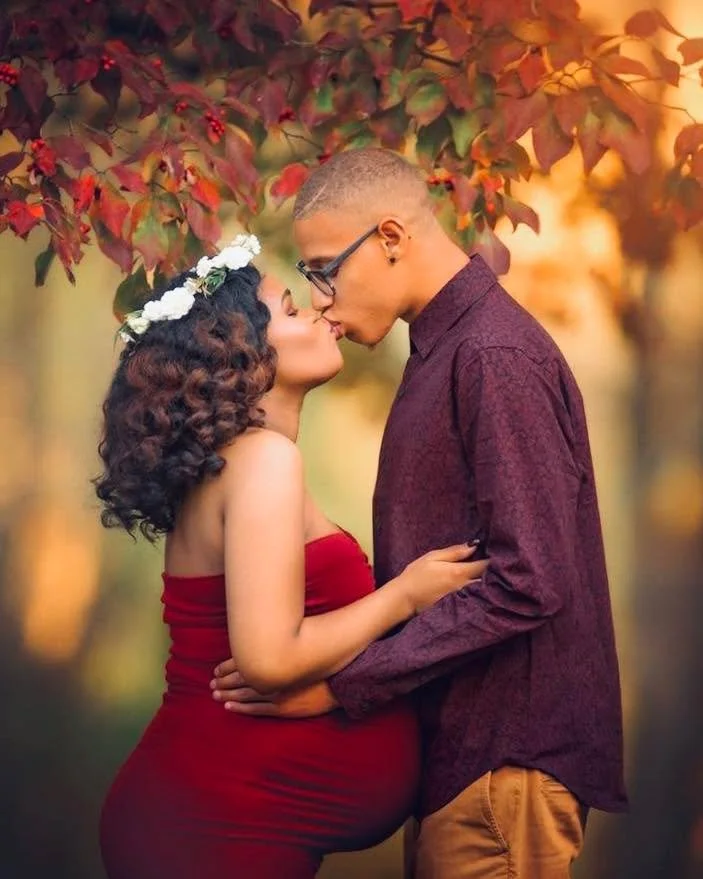 Sweater weather, cozy snuggles, and a new chapter beginning. ❤️
Whether you&rsquo;re celebrating your pregnancy, engagement, or just the beauty of fall, these sessions are designed to feel effortless, fun, and unforgettable.

📸 Limited spots left fo