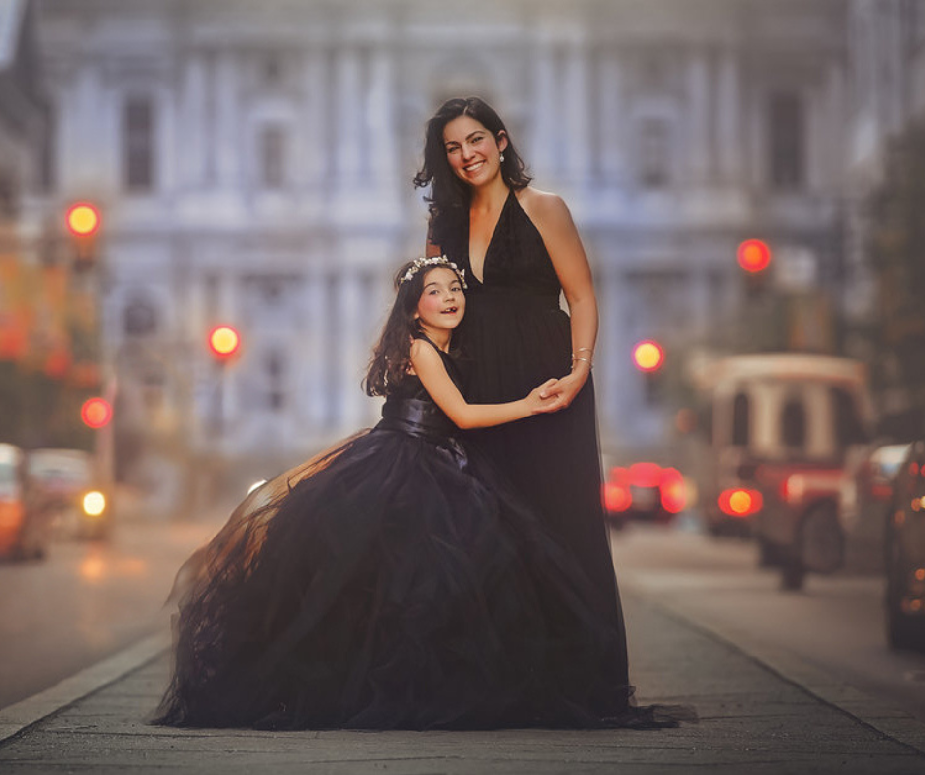 mom-and-daughter-in-black-philadelphia-family-session.jpg