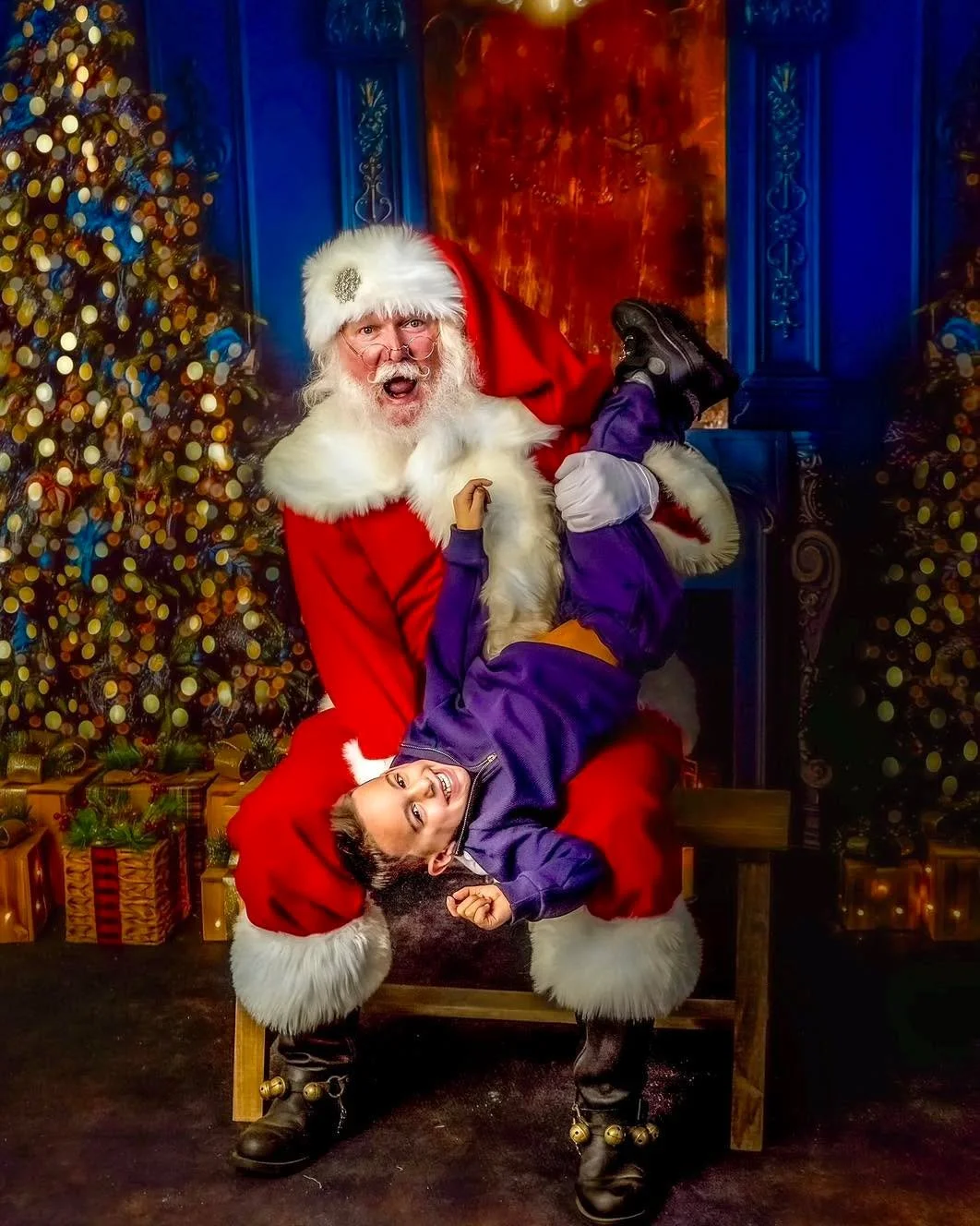 Our last day for Santa photos is next Sunday! Only a few spots are left!!!