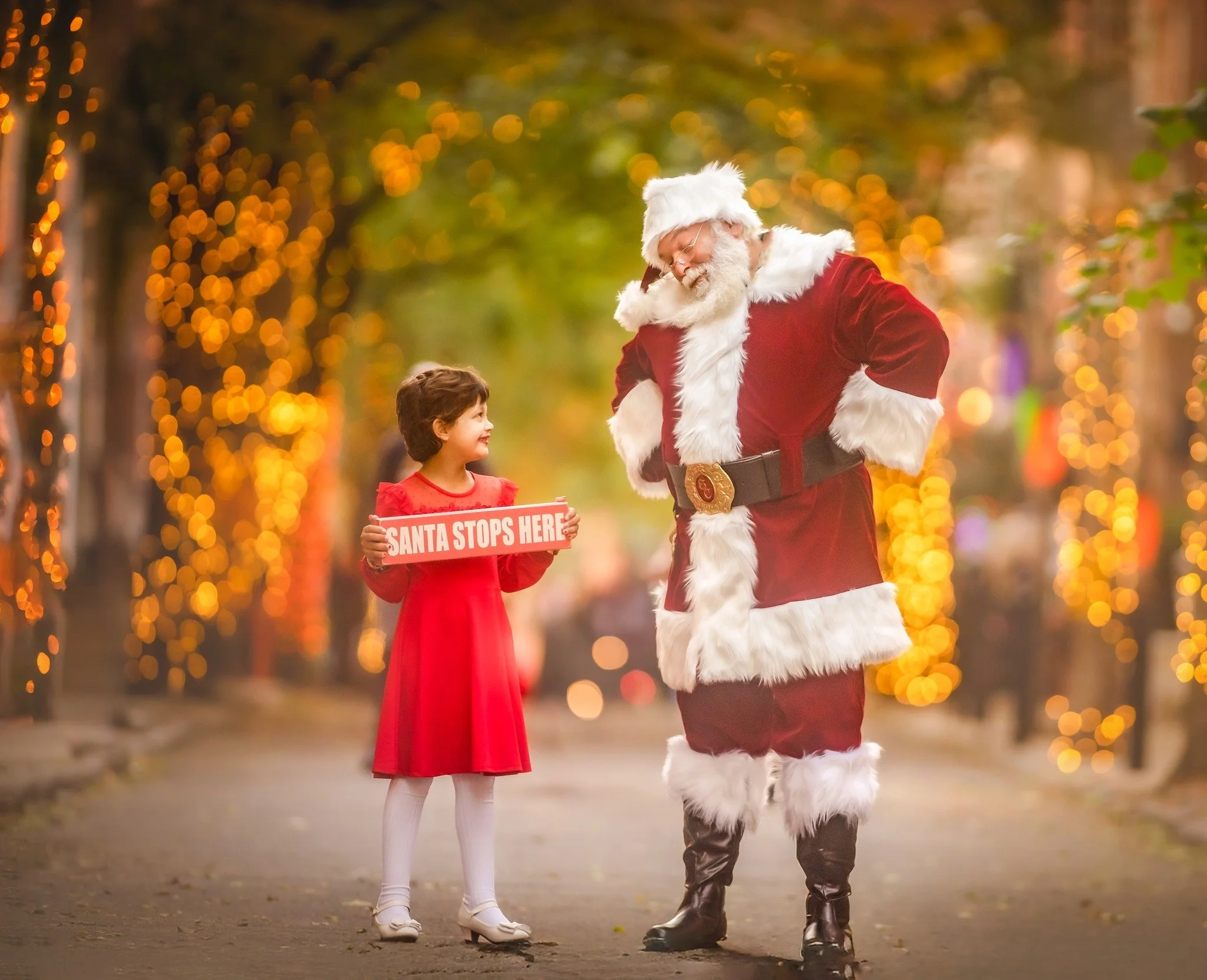 Merry Christmas 🤍

This magical location and Santa hold such a special place in my heart.

I&rsquo;m so grateful for the families who shared this experience with me &mdash; and yes, these will be live soon for 2026, because some traditions are simpl