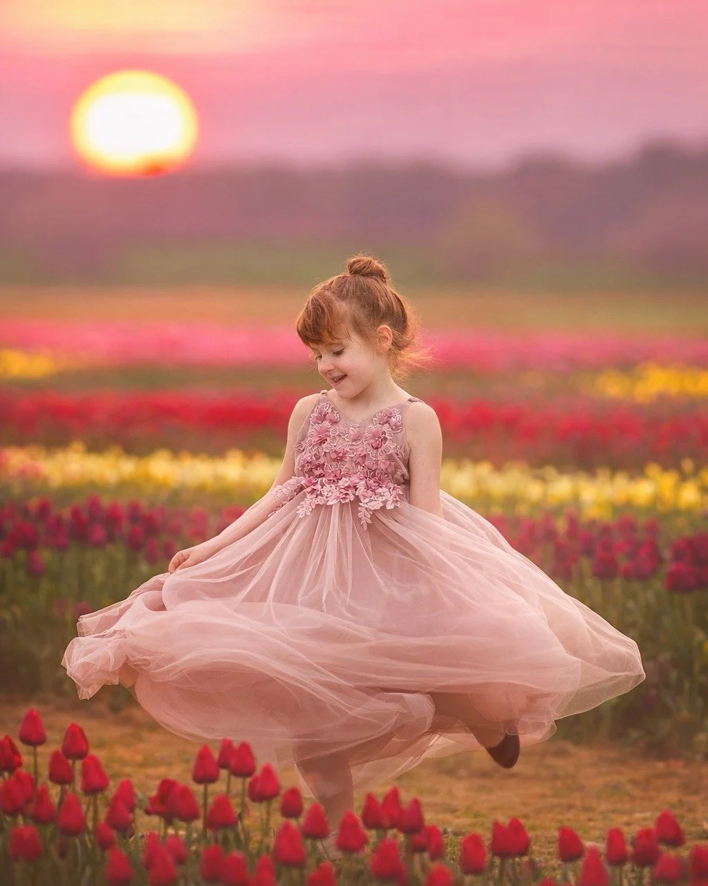 This is the season I wait for all year&hellip; 🌷
When everything starts to bloom, and somehow childhood feels a little slower, a little softer, a little more magical.

The twirls, the laughter, the quiet in-between moments&hellip; this is what I wan